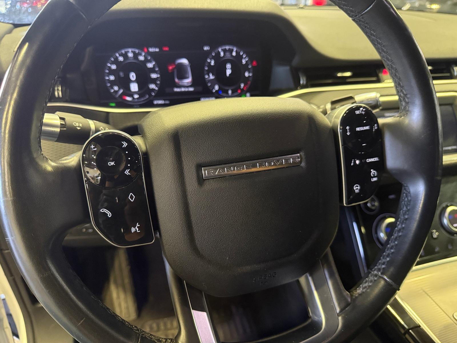 Thumbnail: 2020 Land Rover Range Rover Evoque - 4