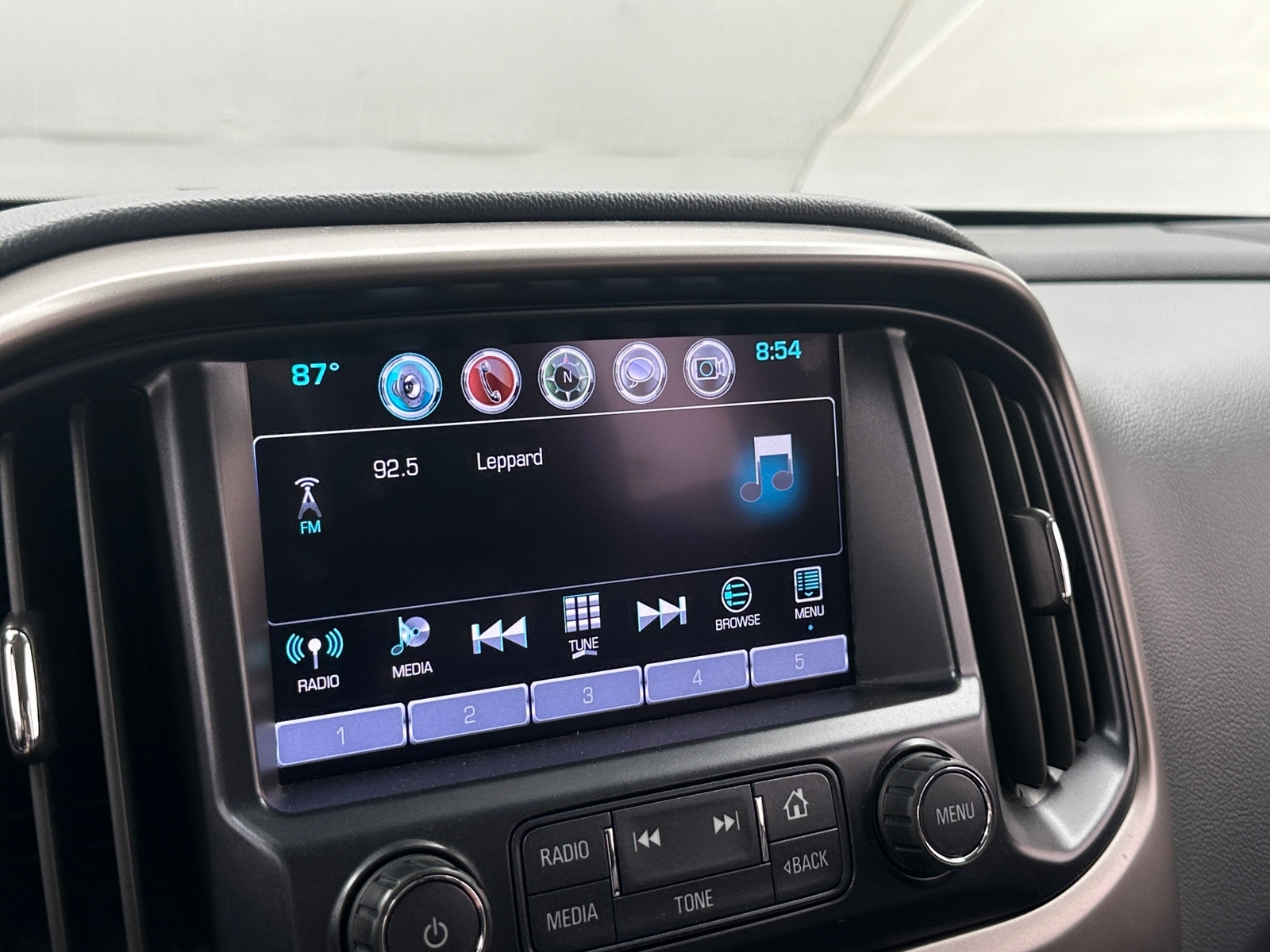 Thumbnail: 2018 Chevrolet Colorado - 3