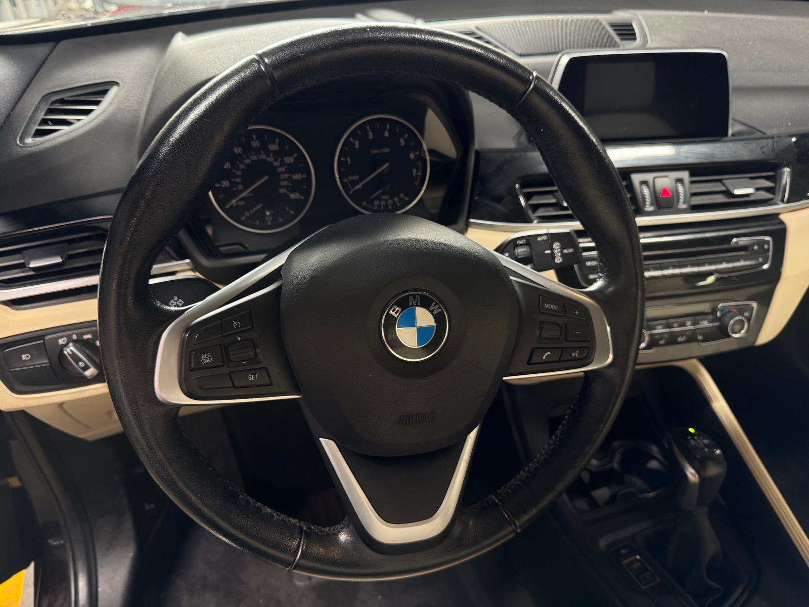 Thumbnail: 2018 BMW X1 - 4