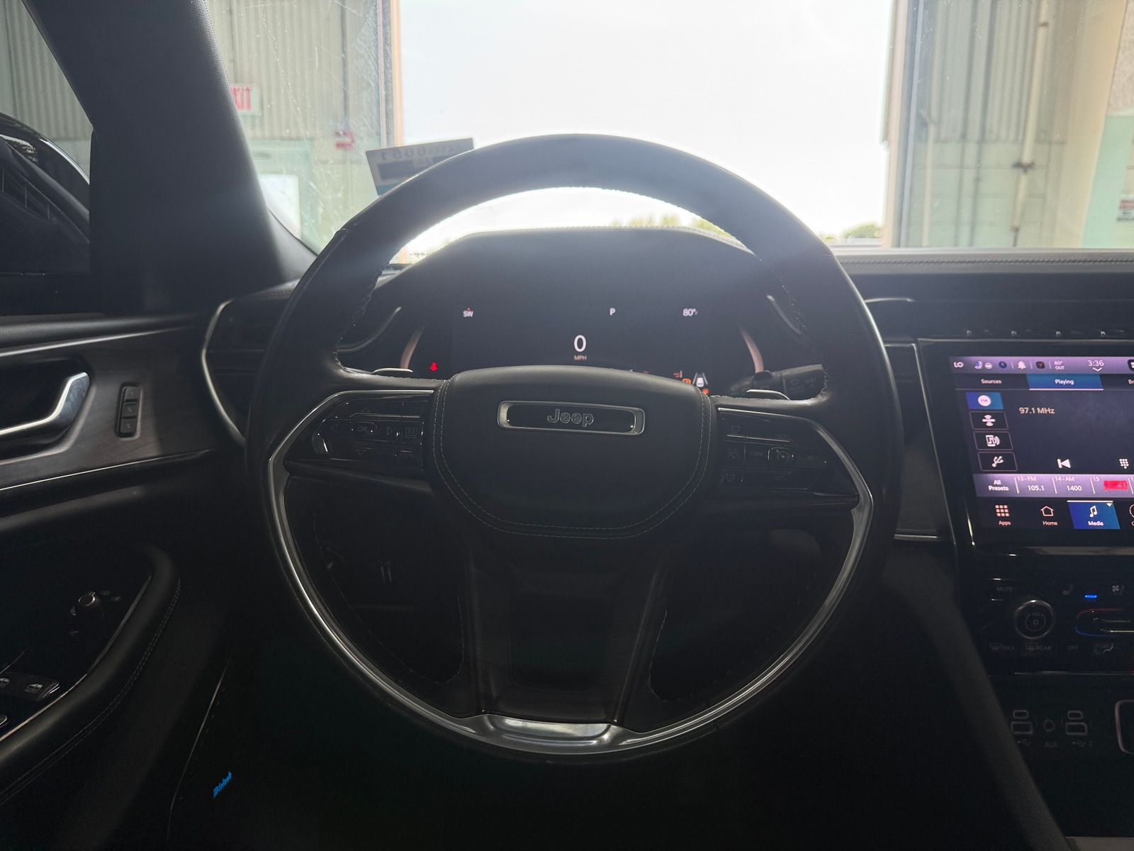 Thumbnail: 2022 Jeep Grand Cherokee - 4