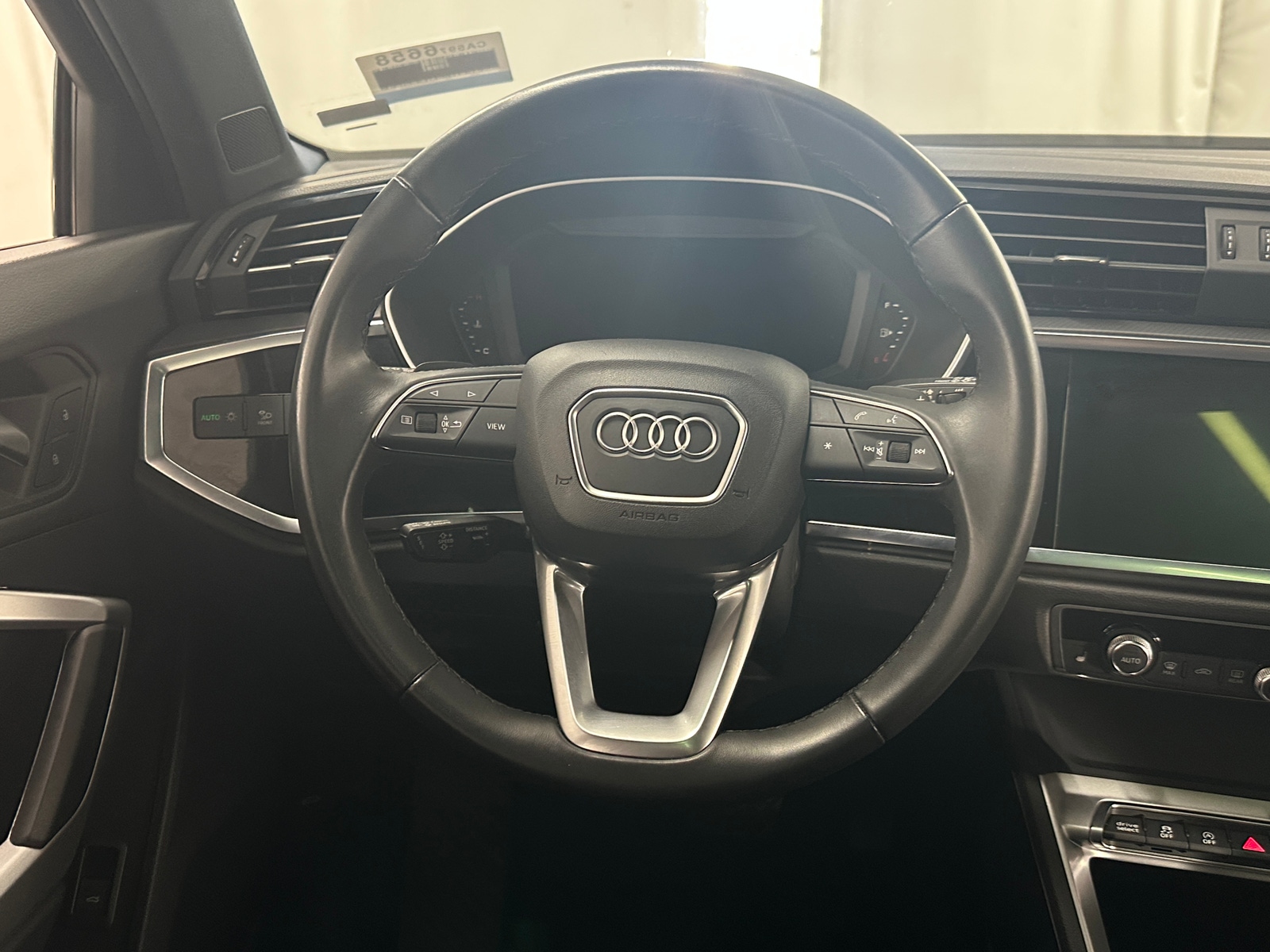 Thumbnail: 2025 Audi Q3 - 4