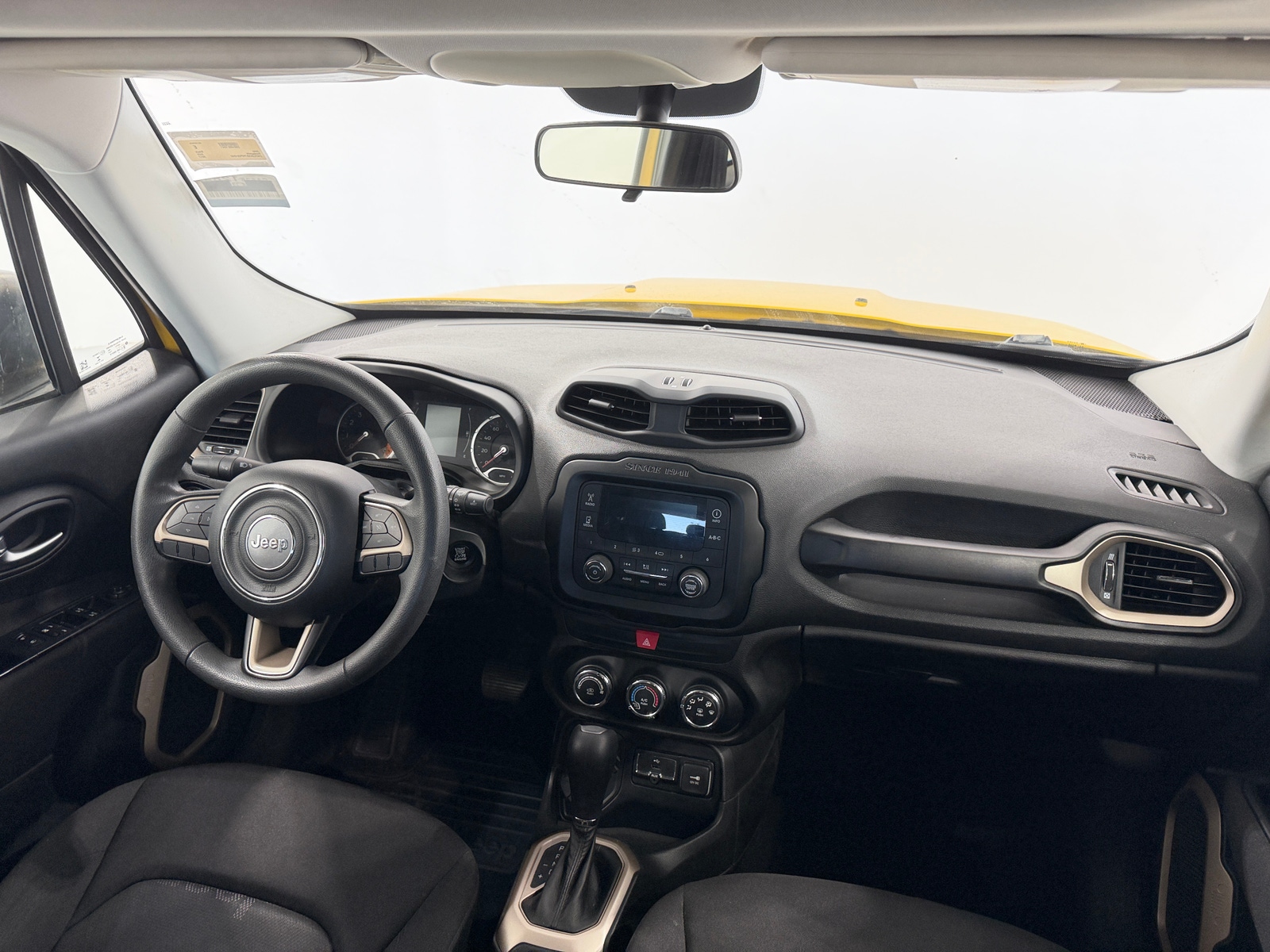 Thumbnail: 2017 Jeep Renegade - 3