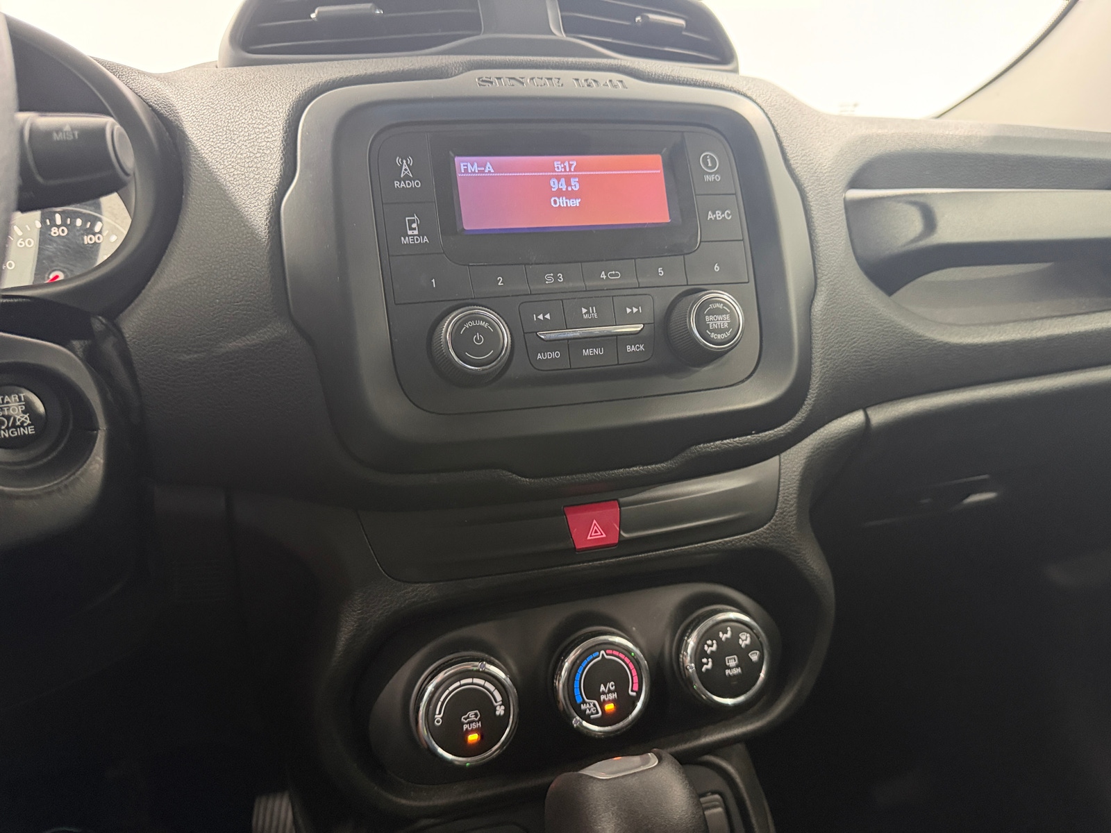 Thumbnail: 2017 Jeep Renegade - 4