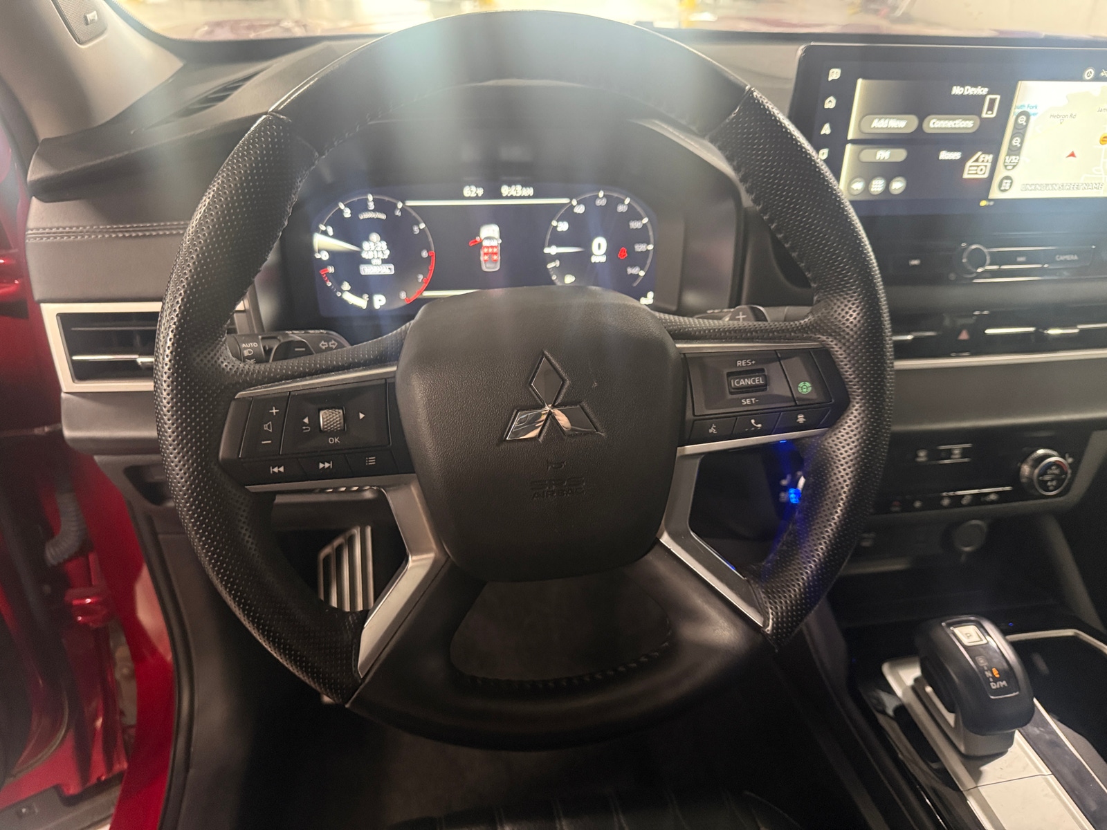Thumbnail: 2025 Mitsubishi Outlander - 4