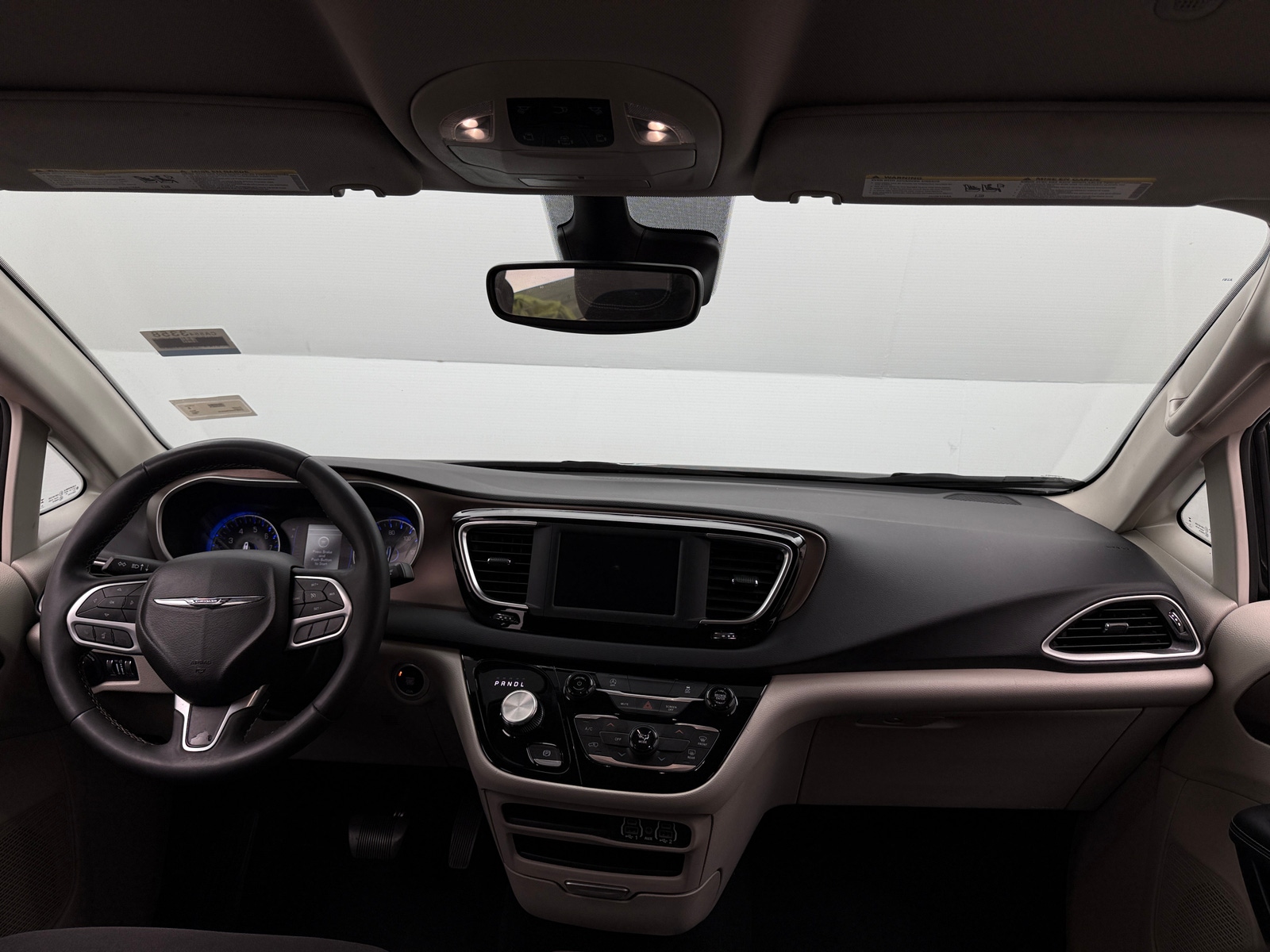 Thumbnail: 2023 Chrysler Voyager - 3