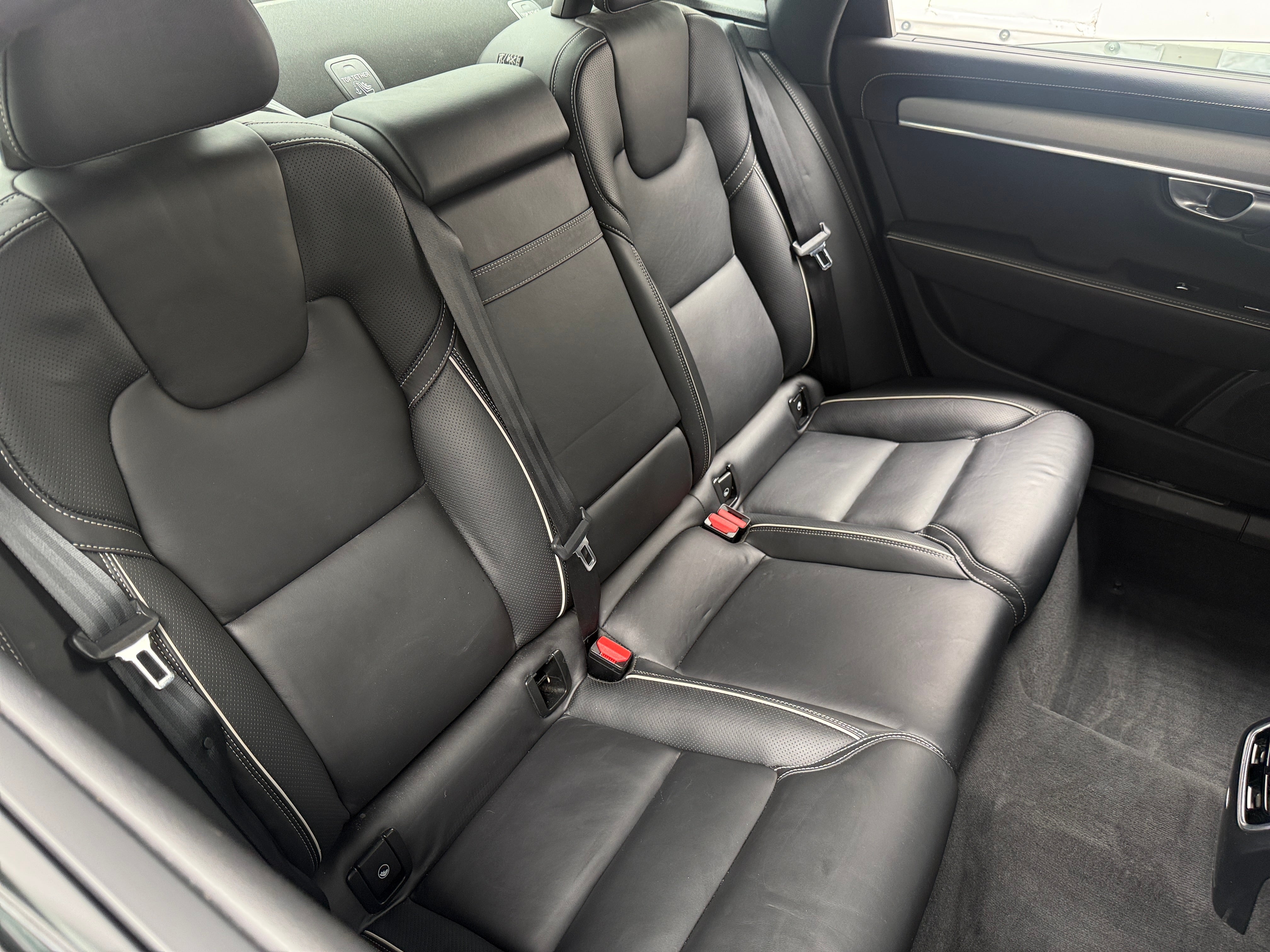 2020 Volvo S90