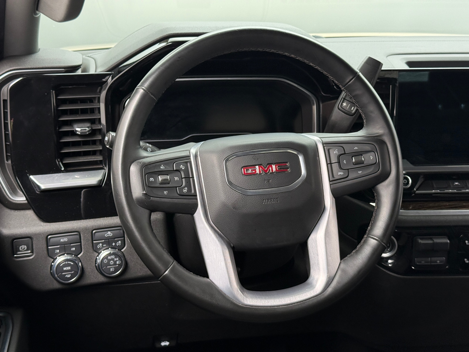 Thumbnail: 2023 GMC Sierra 1500 - 5