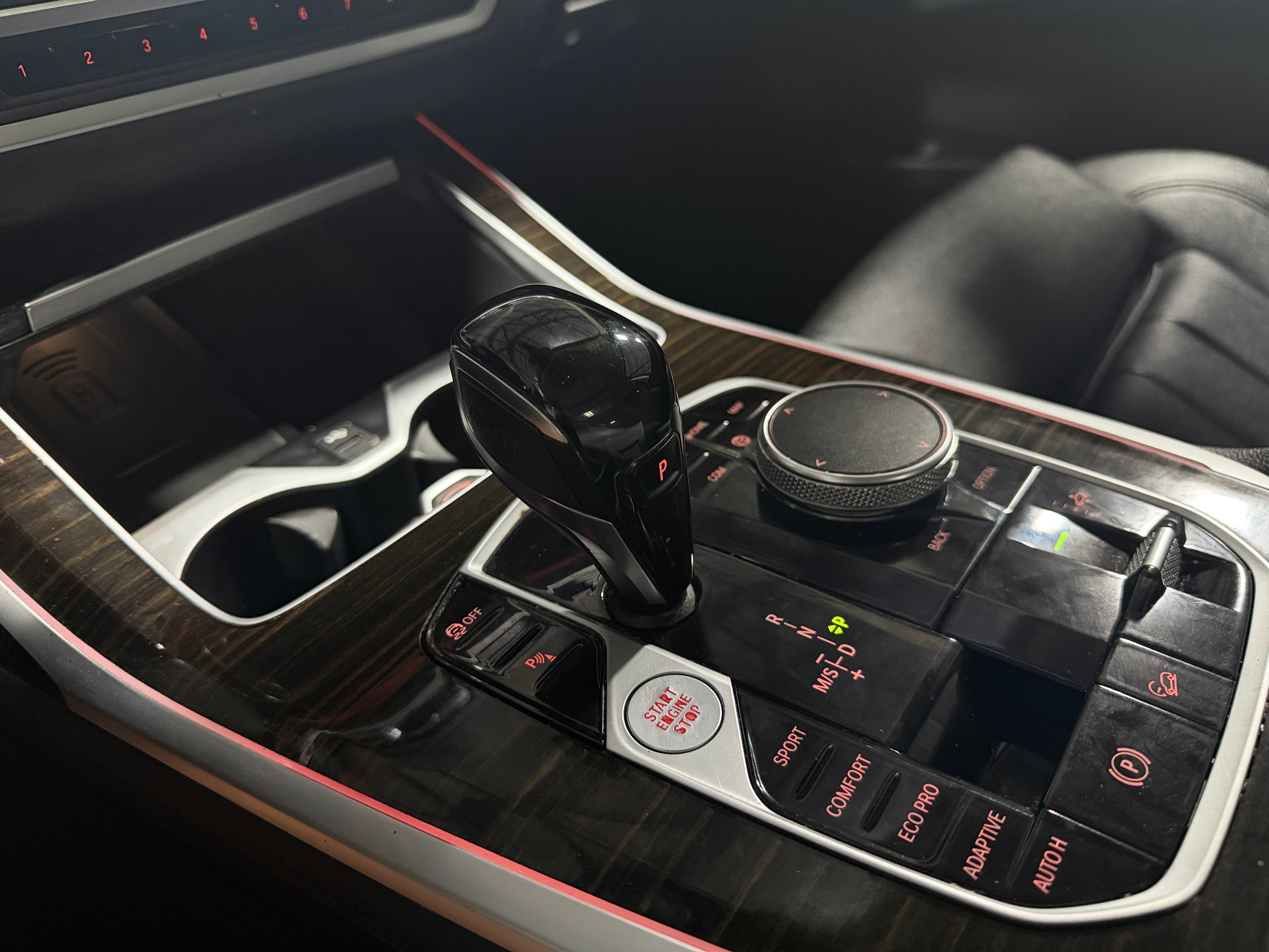 2021 BMW X7 40i - Photo 8