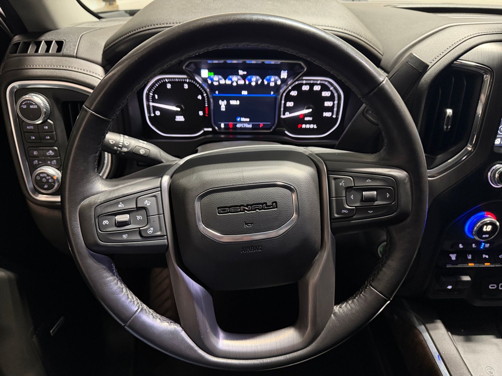 Thumbnail: 2022 GMC Sierra 2500 - 4