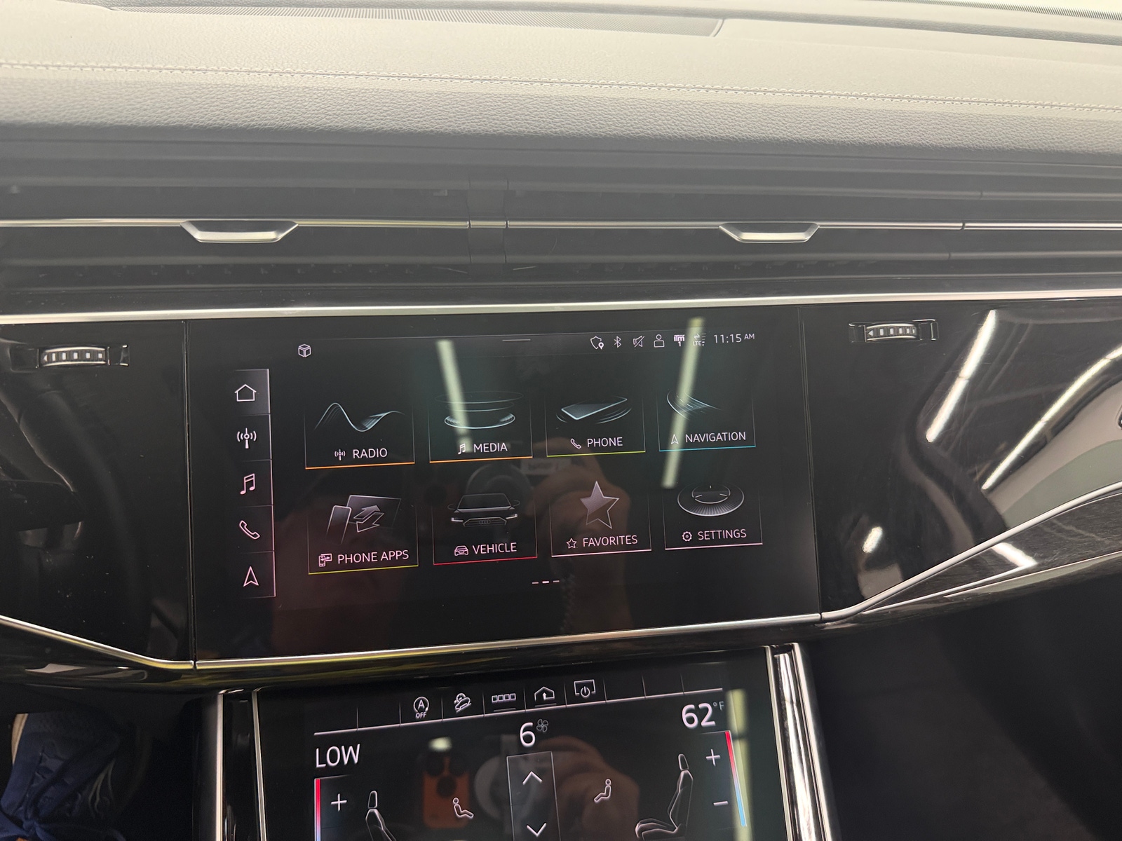 Thumbnail: 2023 Audi Q7 - 3