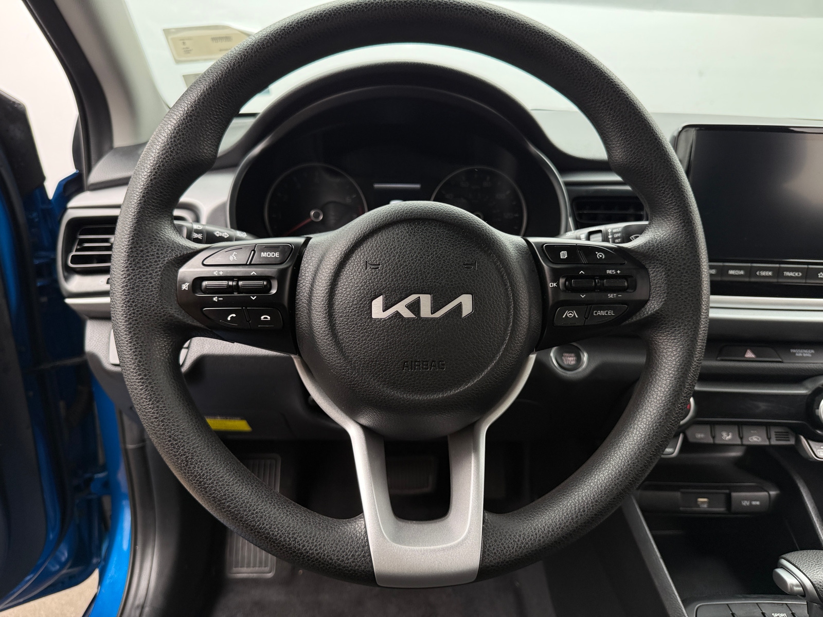 Thumbnail: 2022 Kia Rio - 5