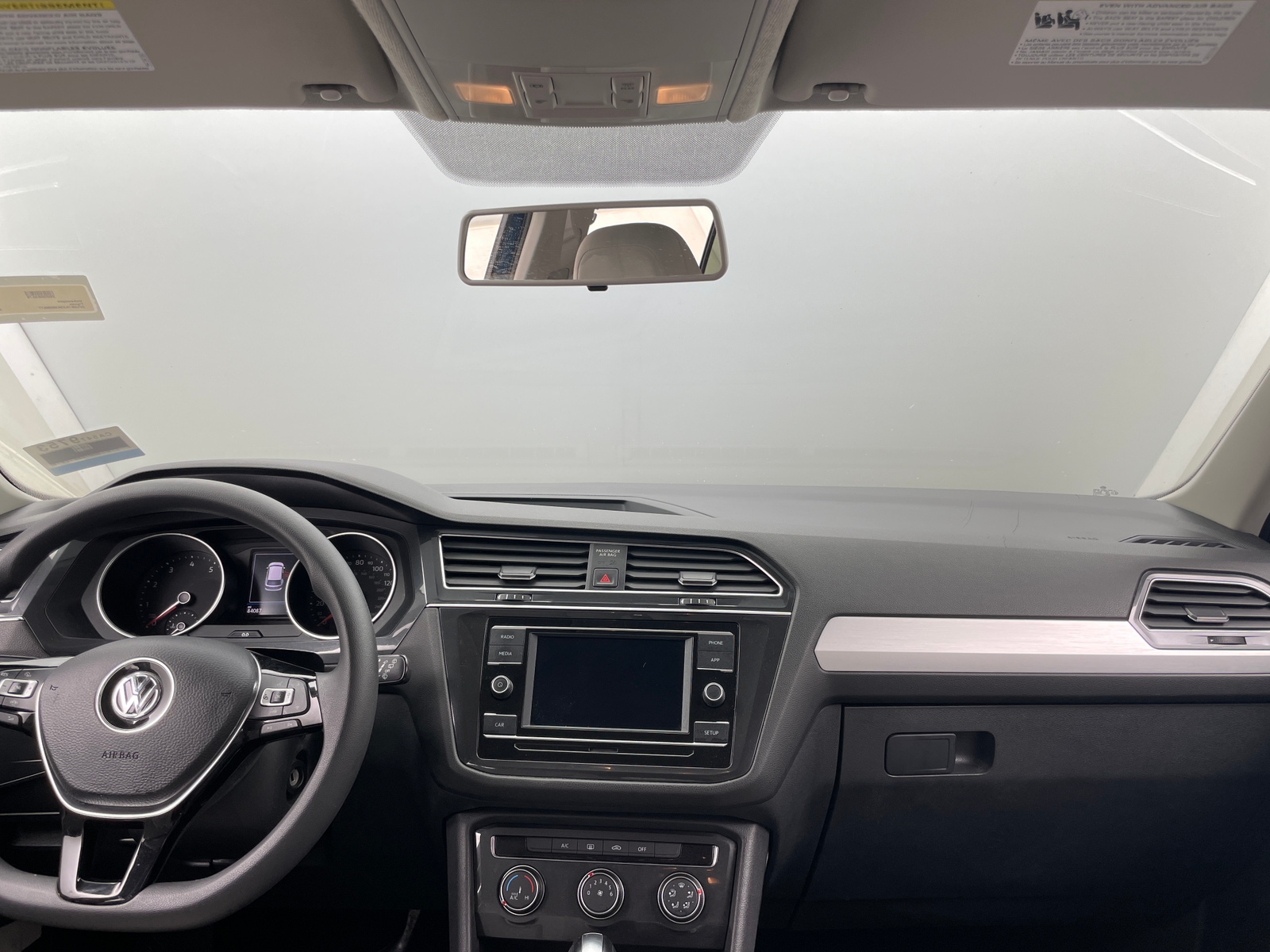 Thumbnail: 2019 Volkswagen Tiguan - 3