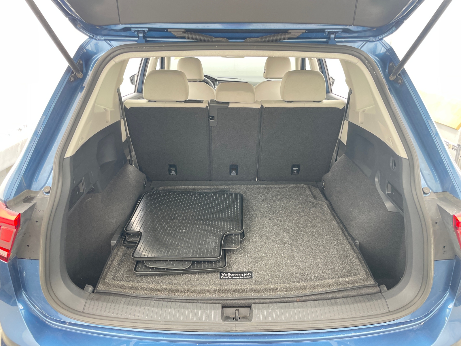 Thumbnail: 2019 Volkswagen Tiguan - 7