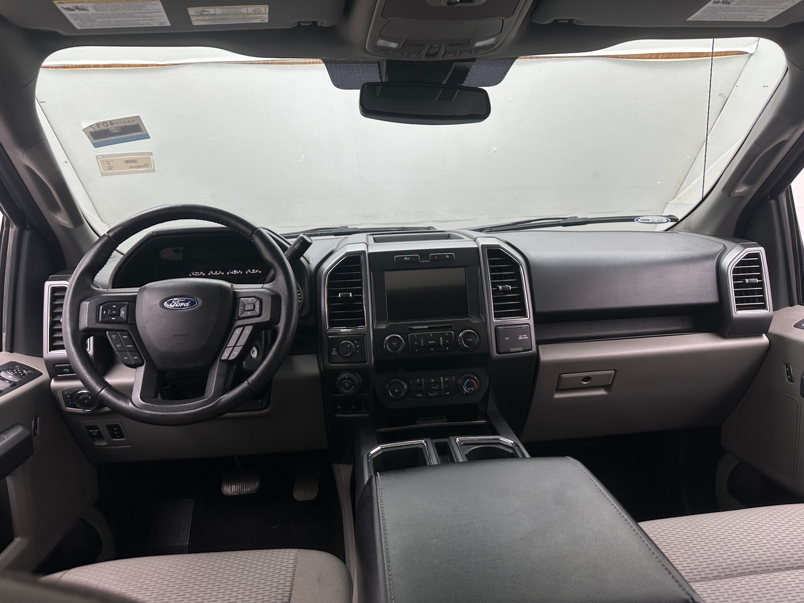 Thumbnail: 2019 Ford Econoline - 3