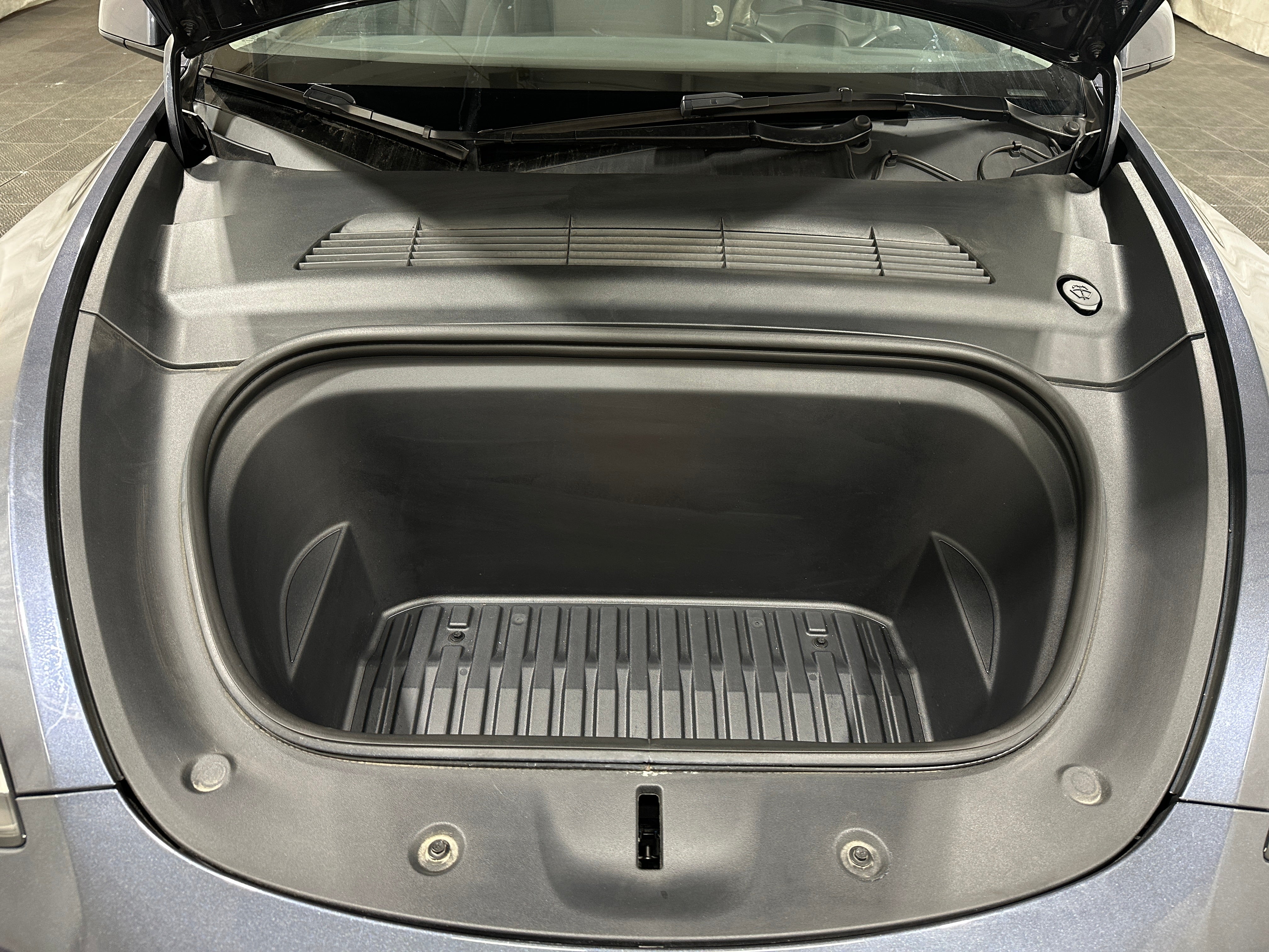 Used 2022 Tesla Model Y Long Range with VIN 7SAYGDEE2NA022262 for sale in Auburn, WA