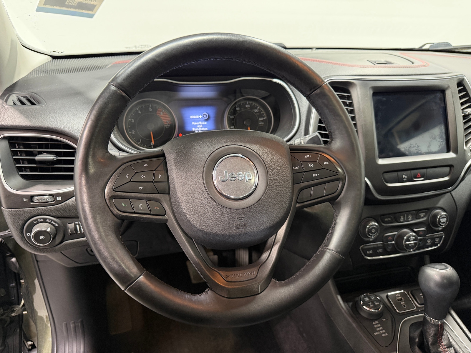 Thumbnail: 2019 Jeep Cherokee - 5