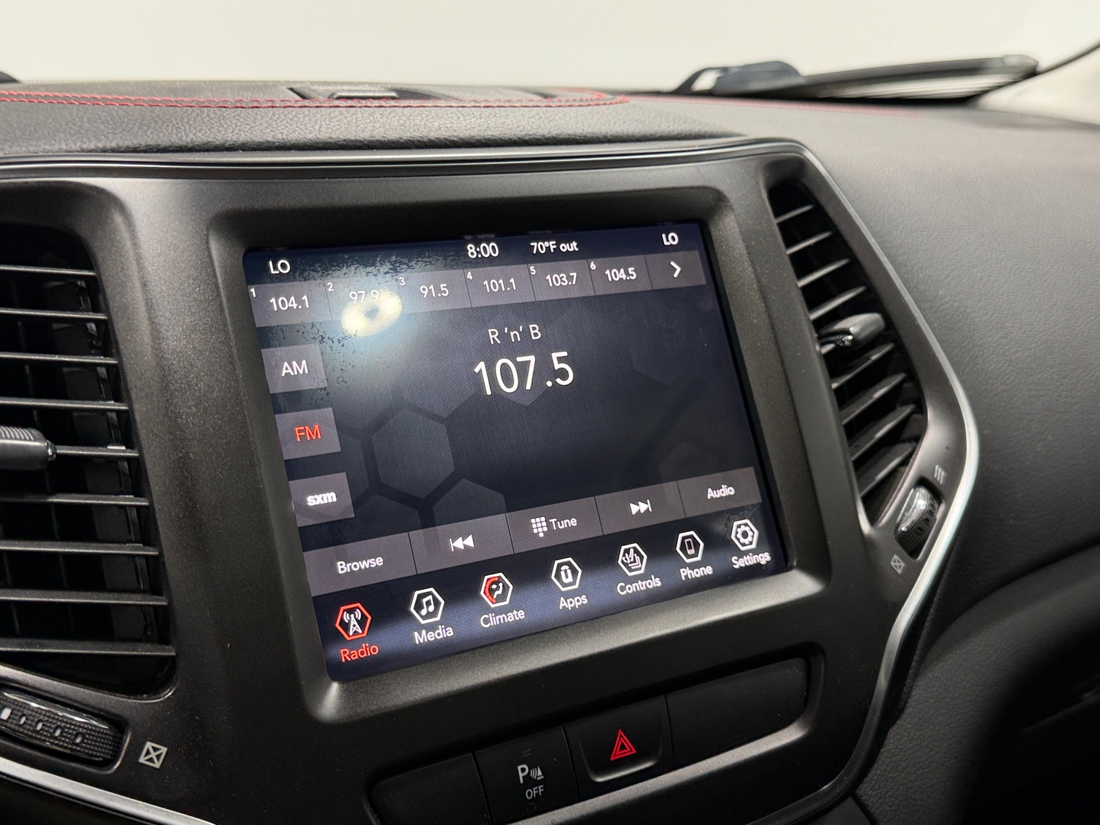 Thumbnail: 2019 Jeep Cherokee - 4