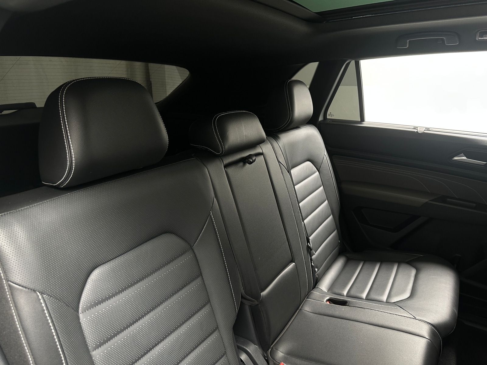Thumbnail: 2022 Volkswagen Atlas - 5