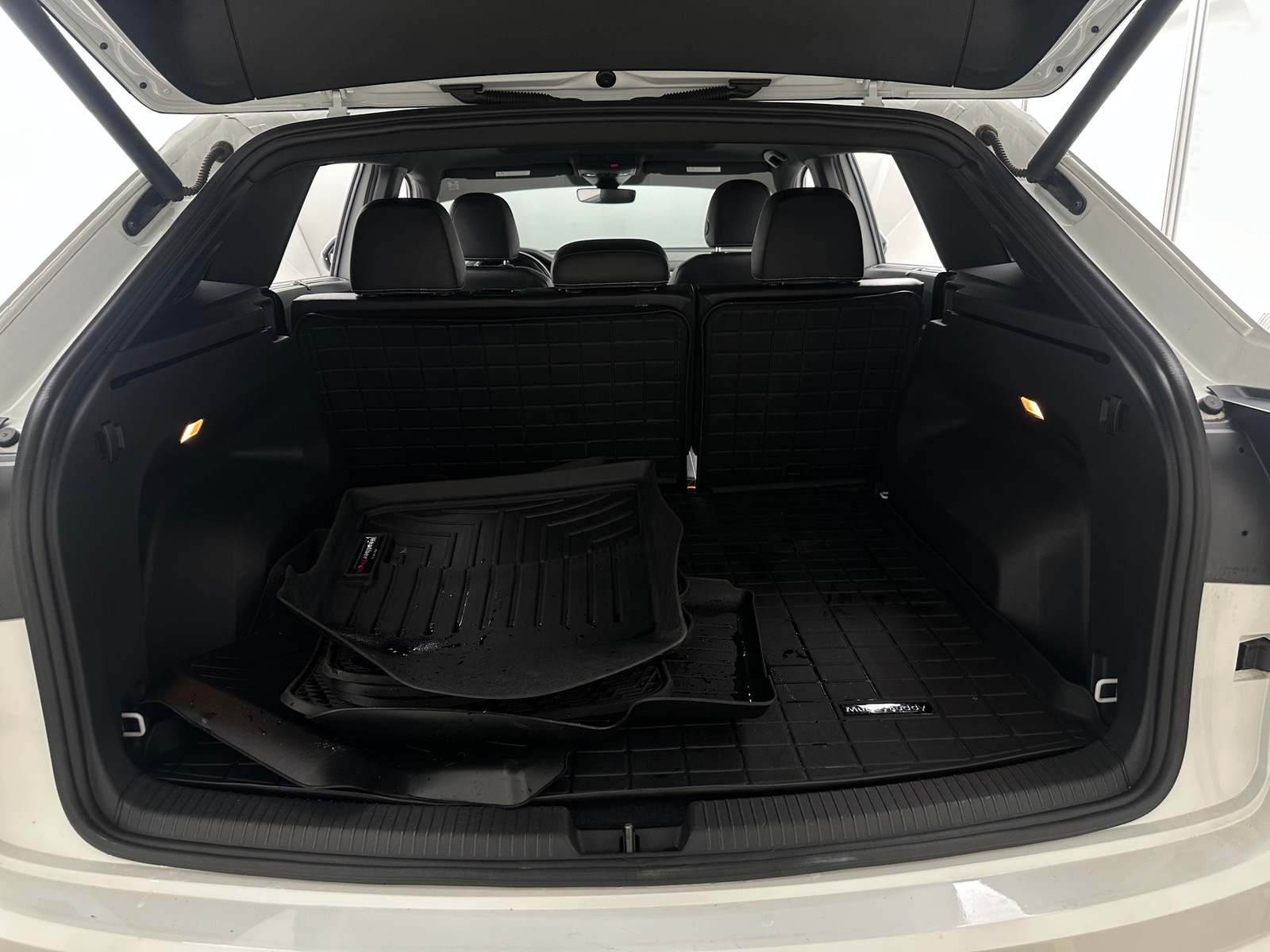 Thumbnail: 2022 Volkswagen Atlas - 6