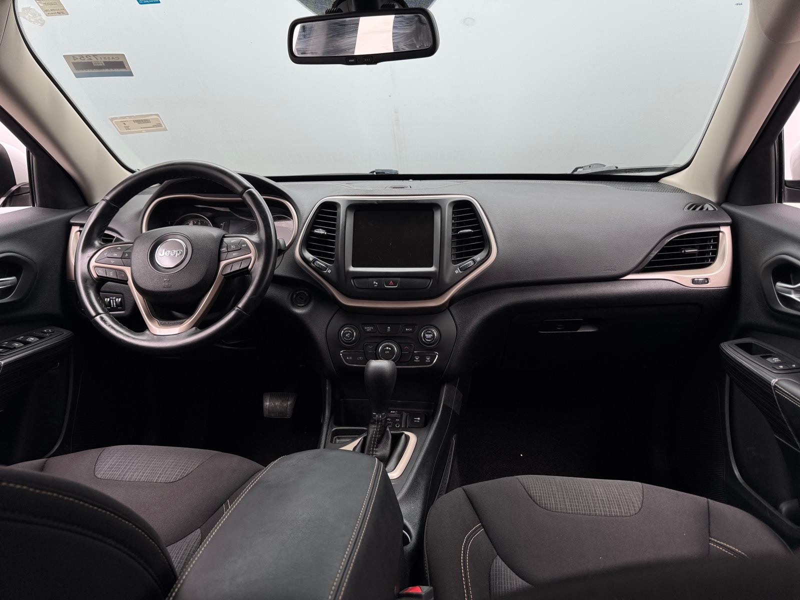 Thumbnail: 2016 Jeep Cherokee - 3