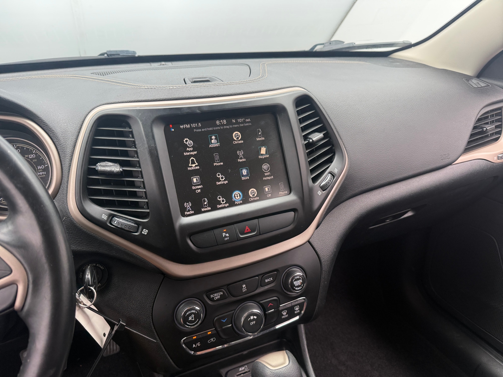 Thumbnail: 2016 Jeep Cherokee - 4