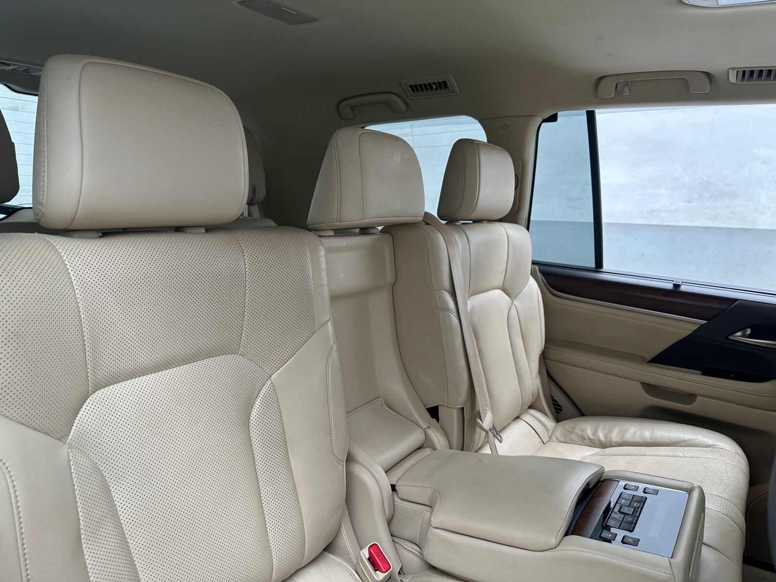 Thumbnail: 2018 Lexus LX - 5