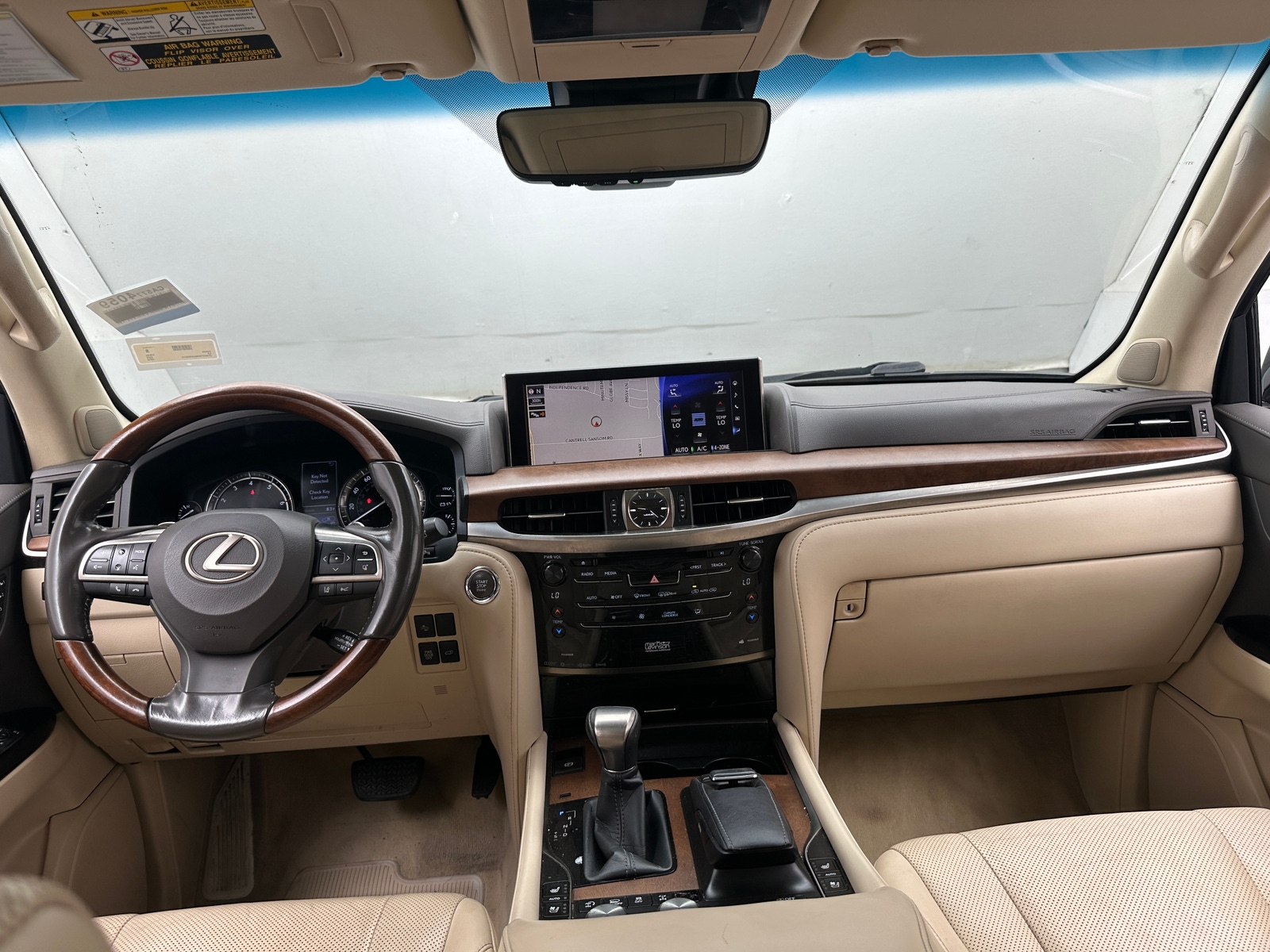 Thumbnail: 2018 Lexus LX - 2