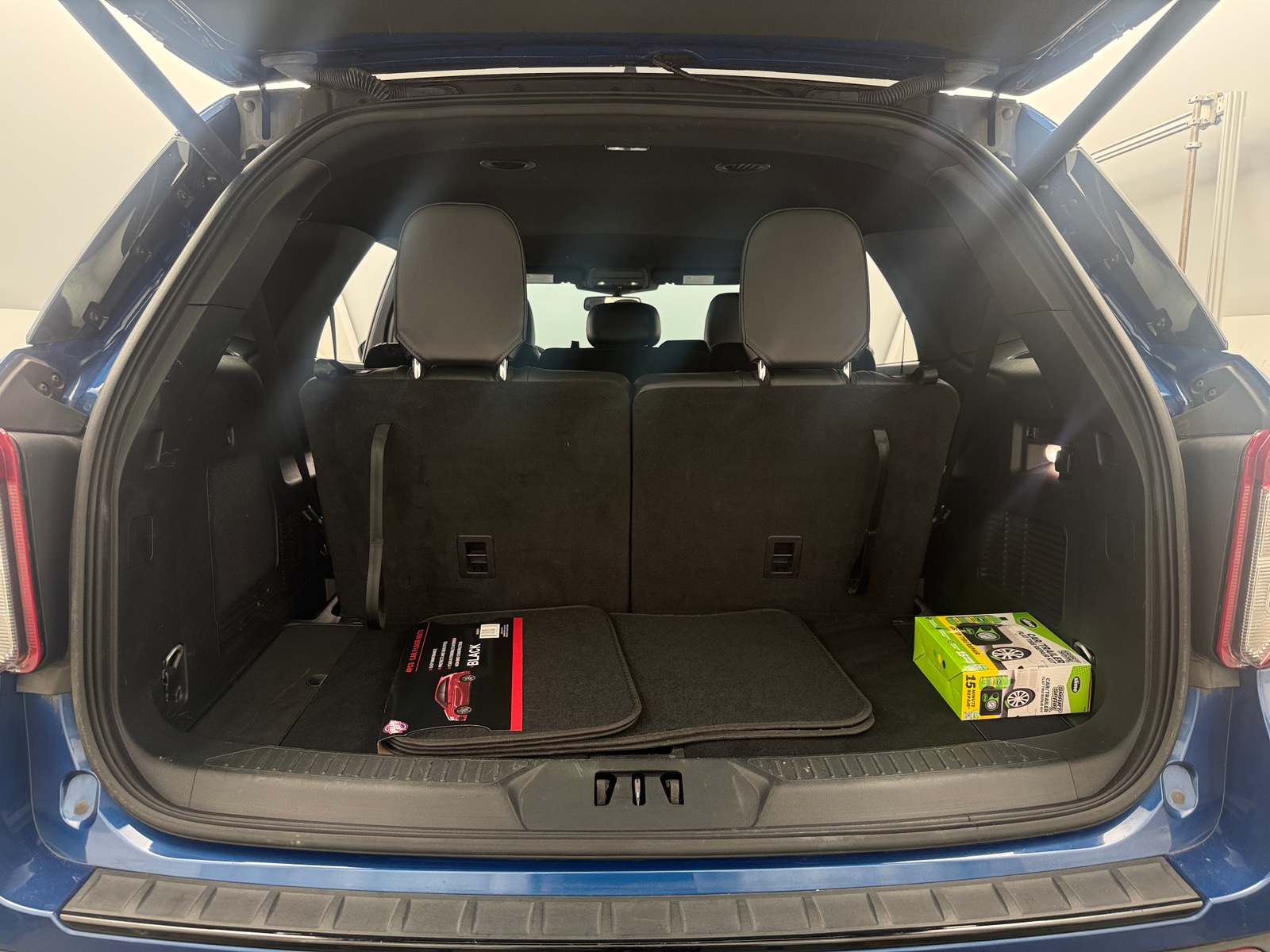 Thumbnail: 2023 Ford Explorer - 6