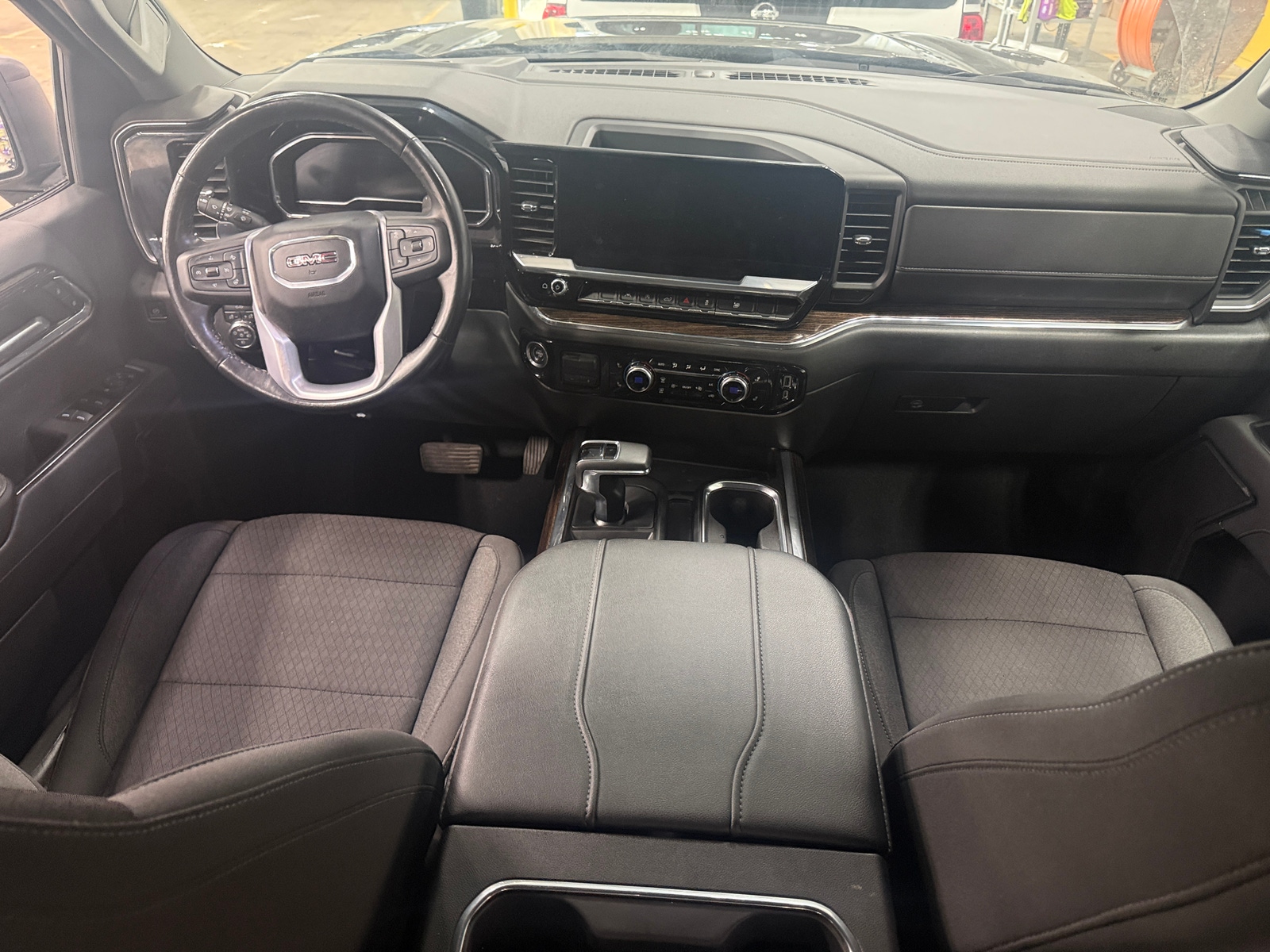Thumbnail: 2023 GMC Sierra 1500 - 3