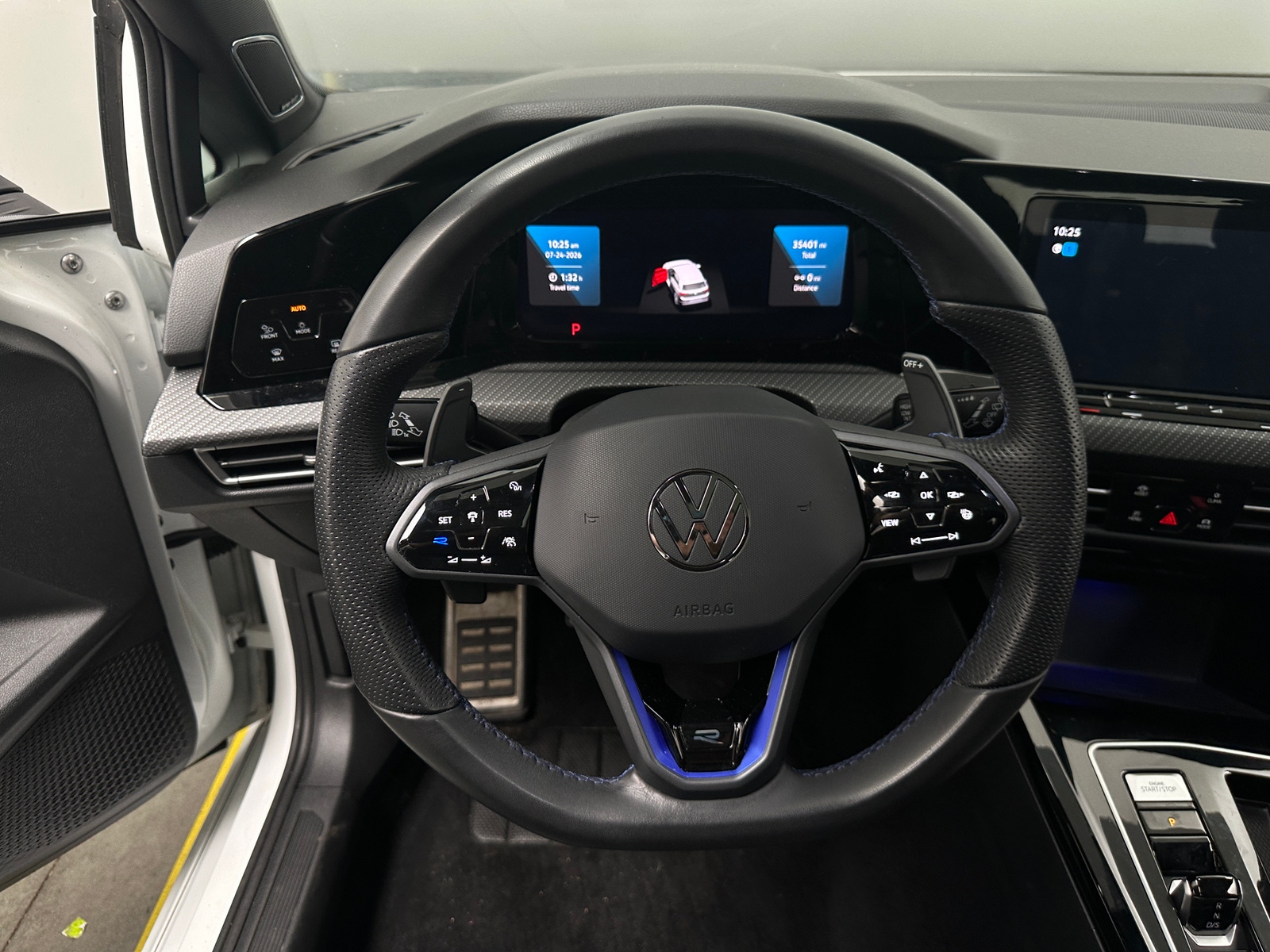 Thumbnail: 2024 Volkswagen Golf - 4