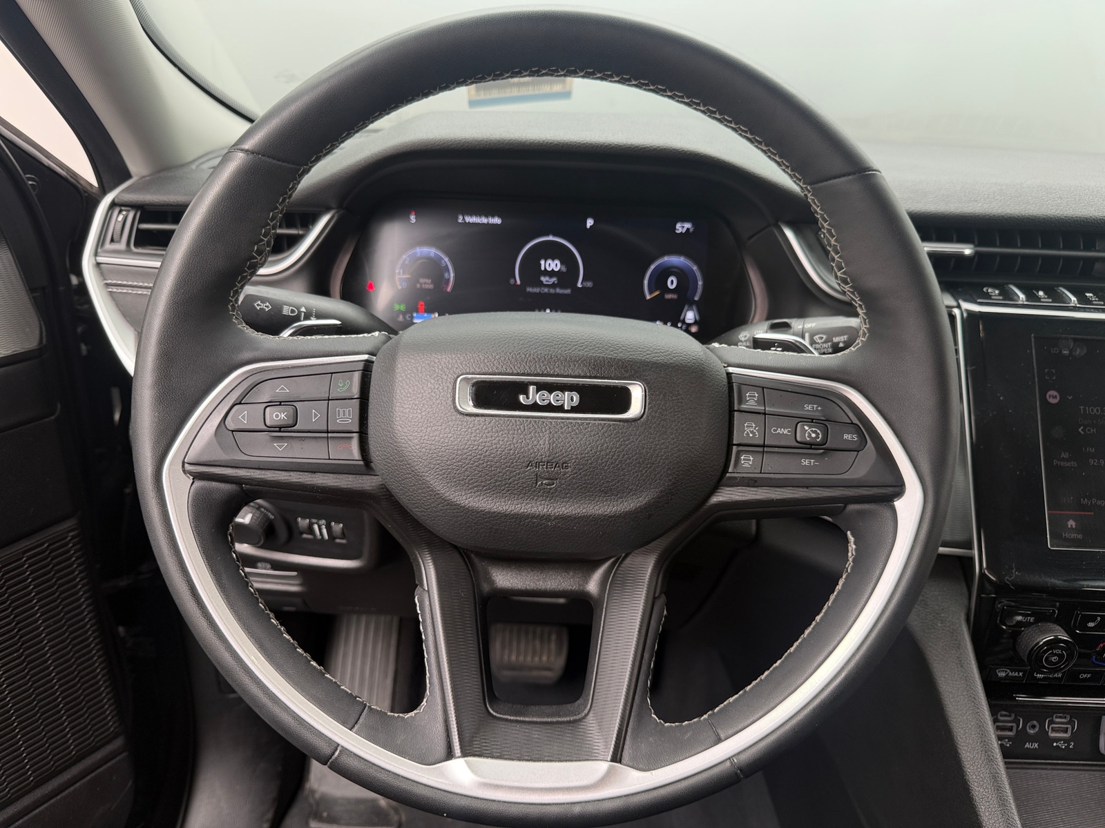 Thumbnail: 2023 Jeep Grand Cherokee L - 5