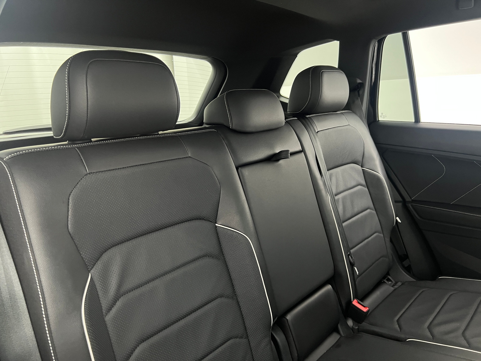 Thumbnail: 2024 Volkswagen Tiguan - 5