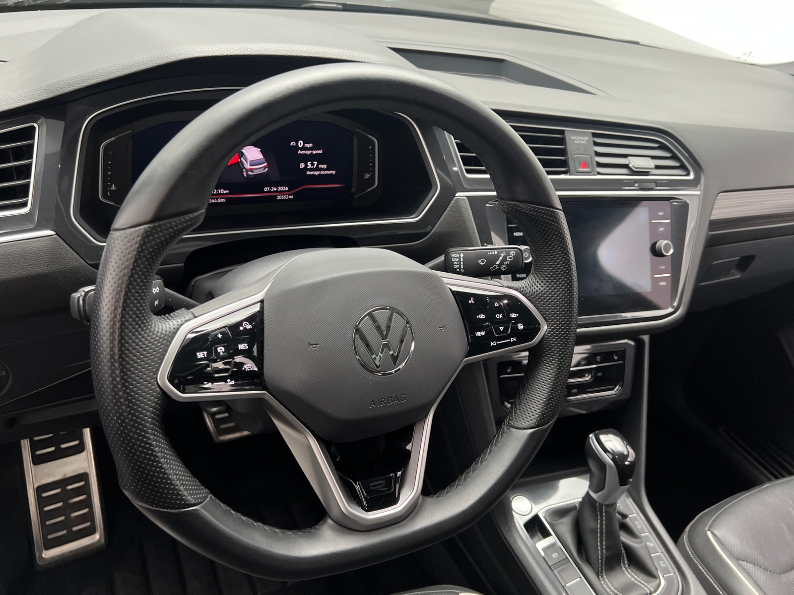 Thumbnail: 2024 Volkswagen Tiguan - 4