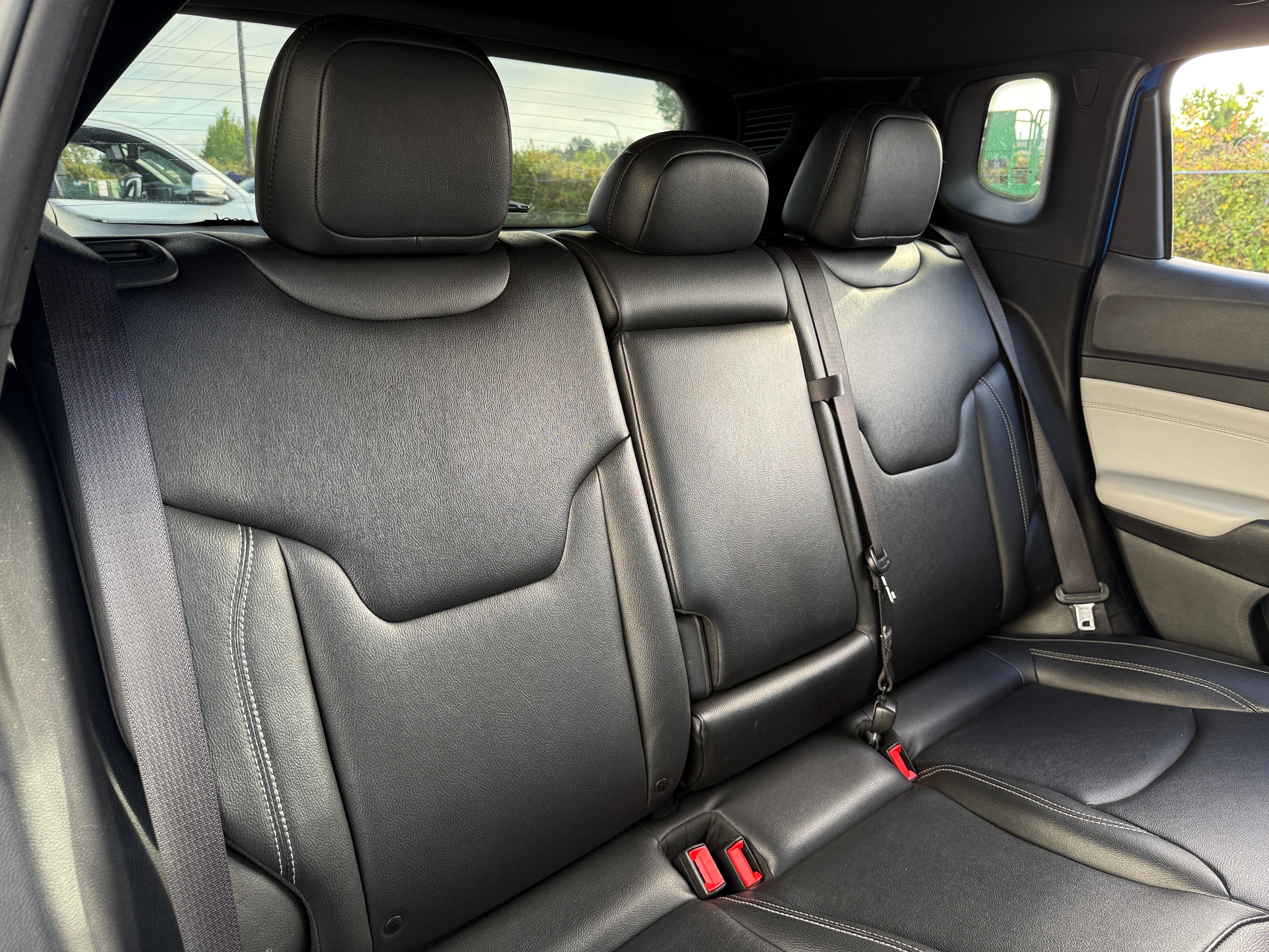 2025 Jeep Compass Limited - Photo 4