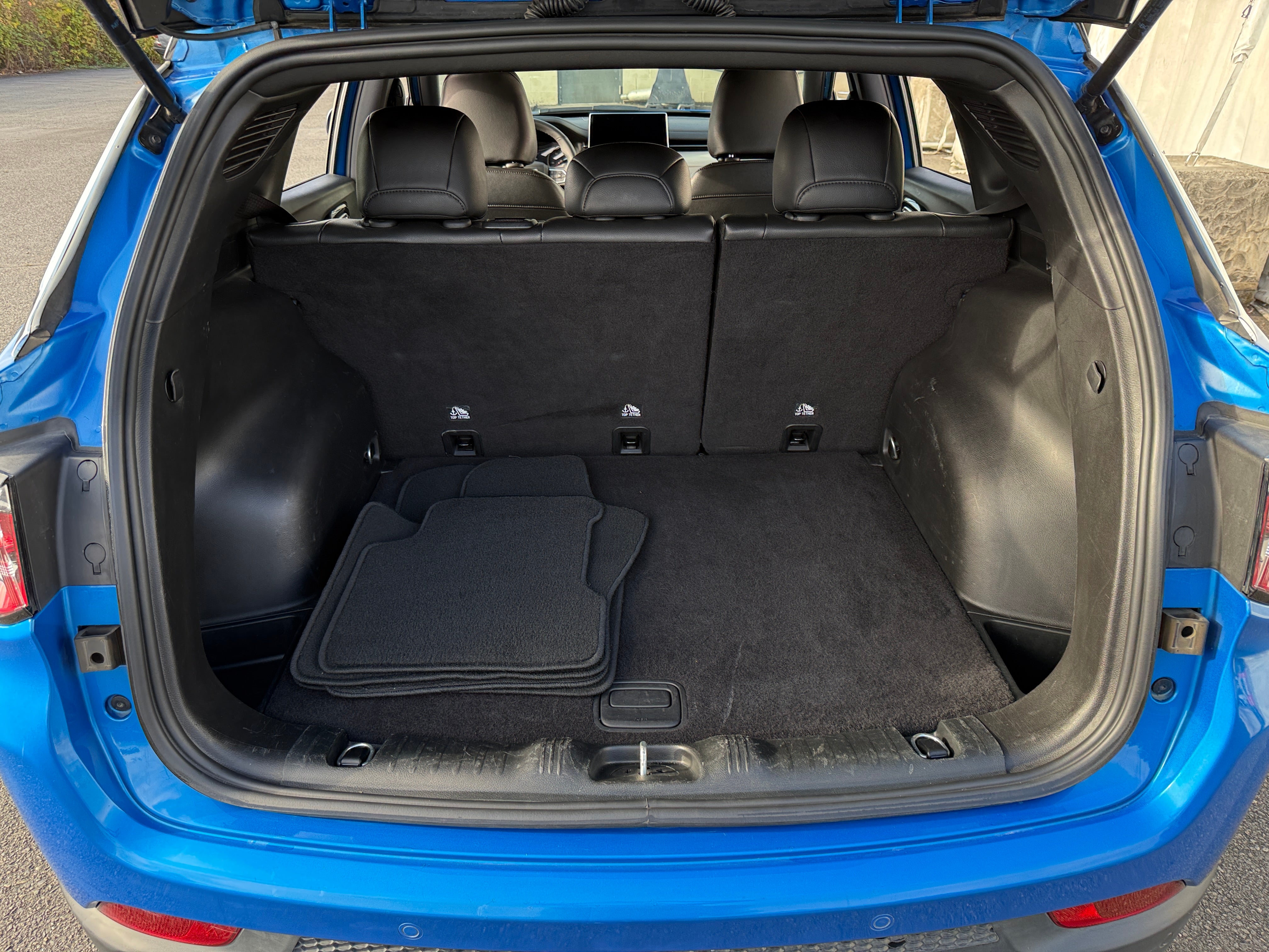 2025 Jeep Compass Limited - Photo 8