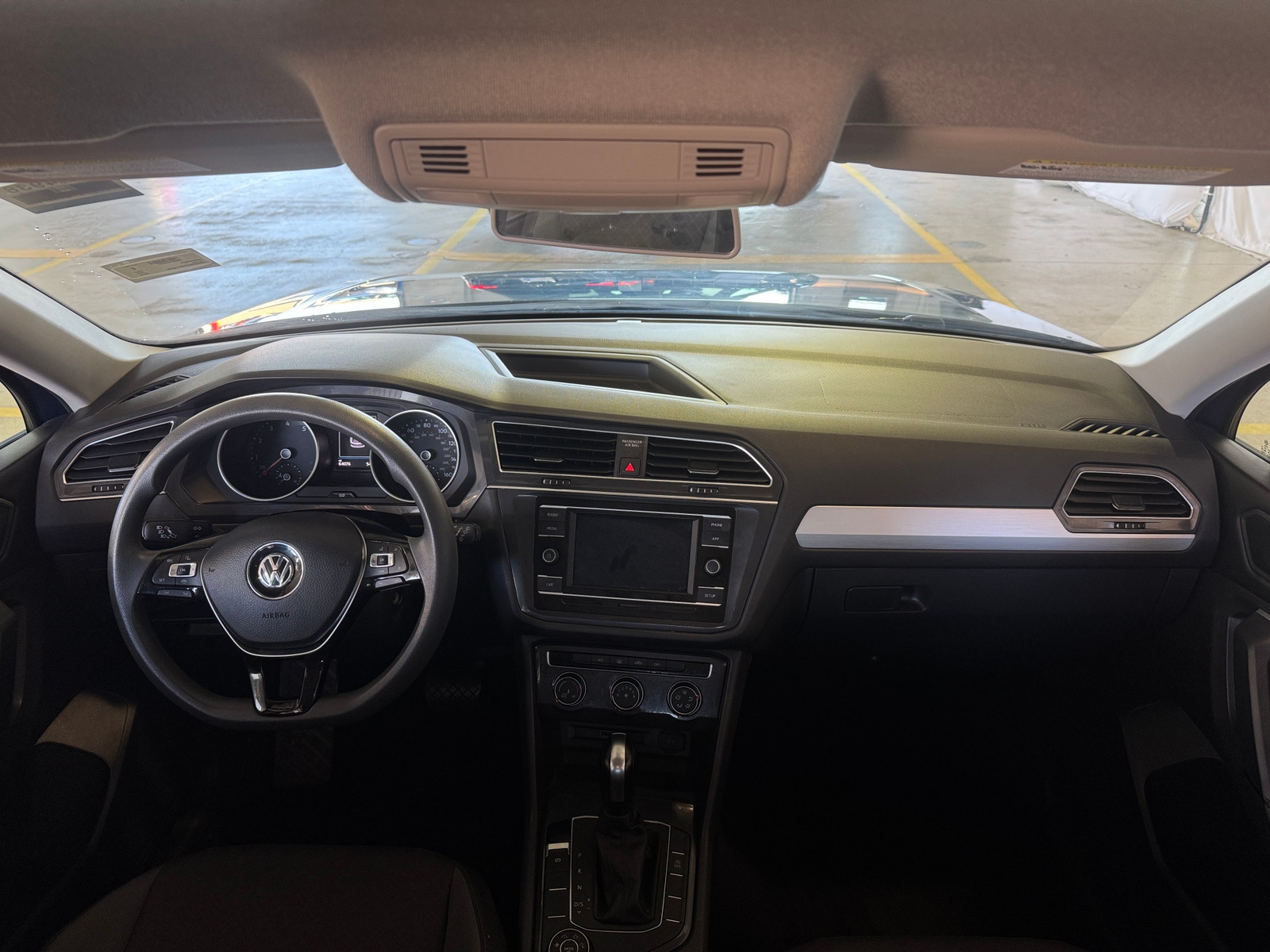 Thumbnail: 2019 Volkswagen Tiguan - 3