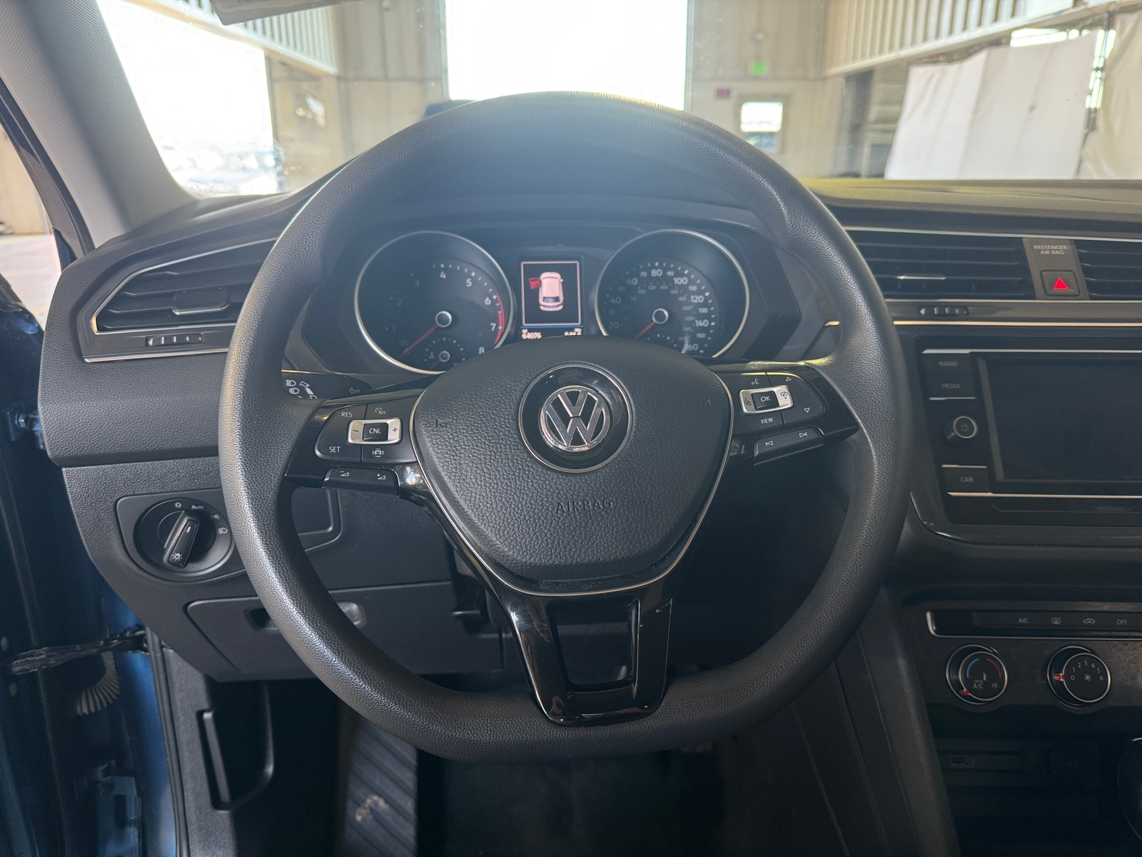 Thumbnail: 2019 Volkswagen Tiguan - 5