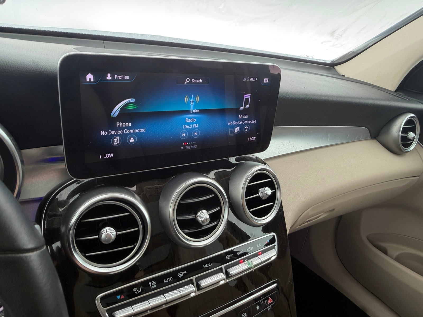 Thumbnail: 2020 Mercedes-Benz GLC - 3