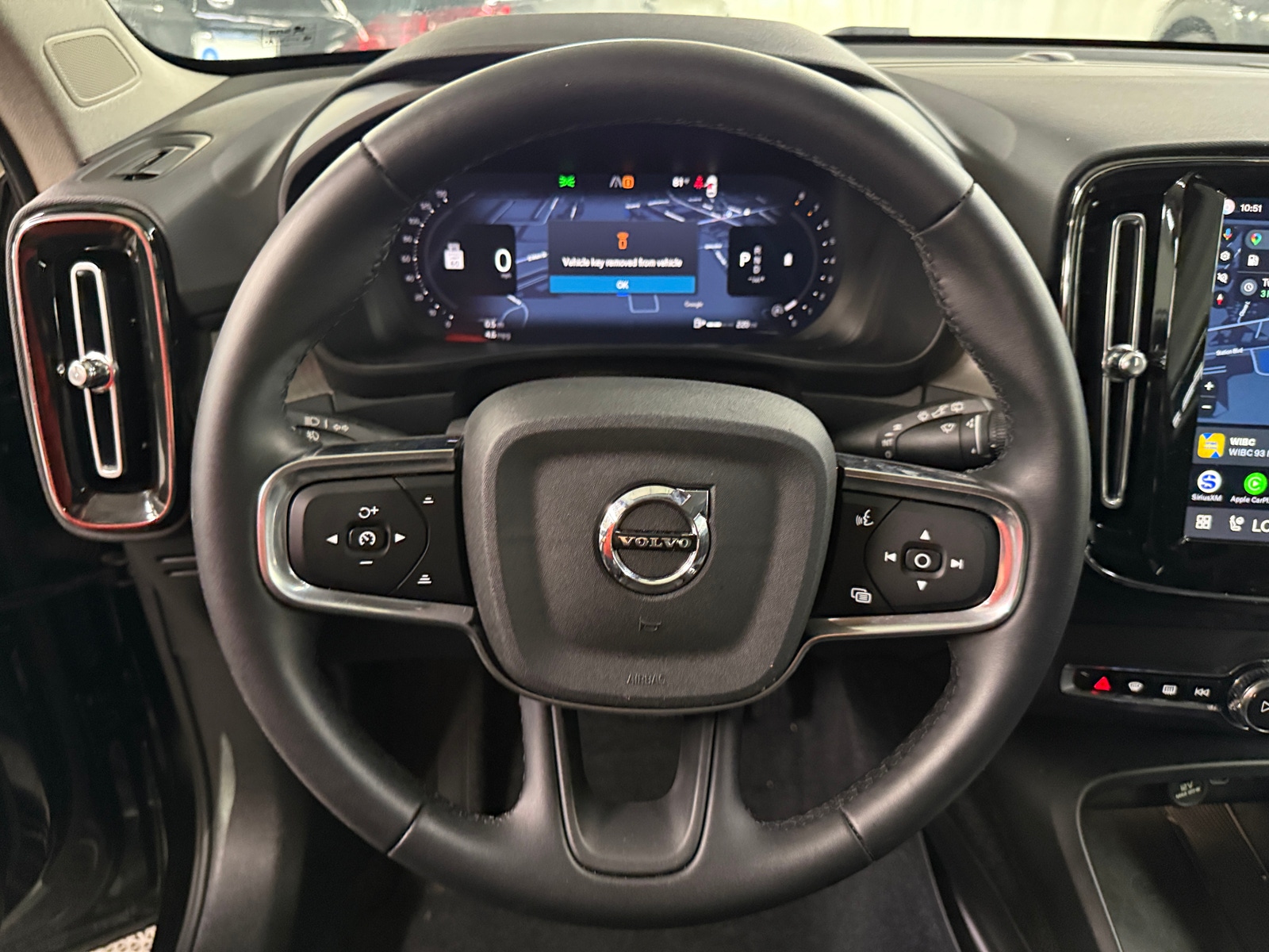 Thumbnail: 2026 Volvo XC40 - 4