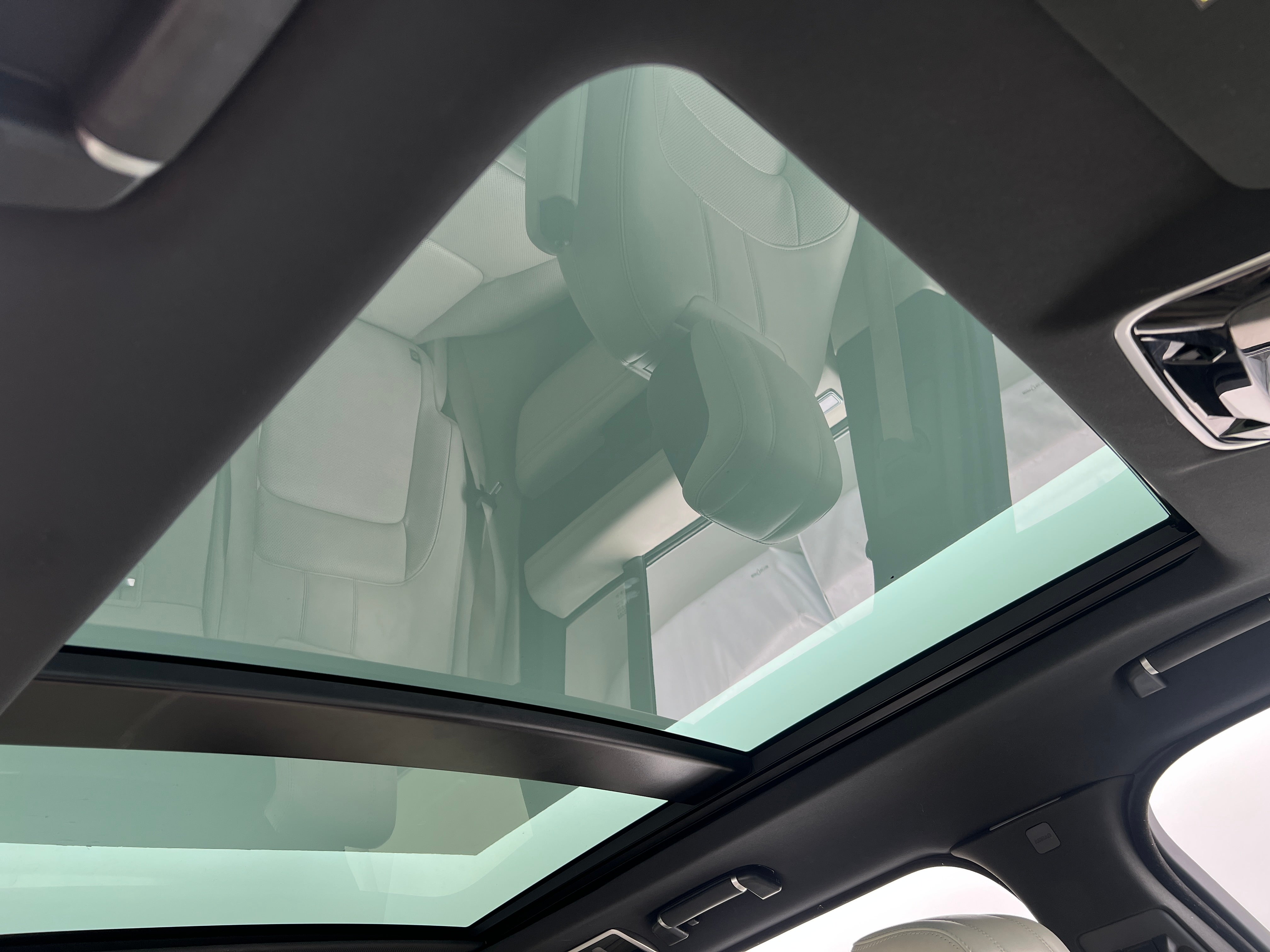 2018 Land Rover Range Rover Supercharged - Photo 3