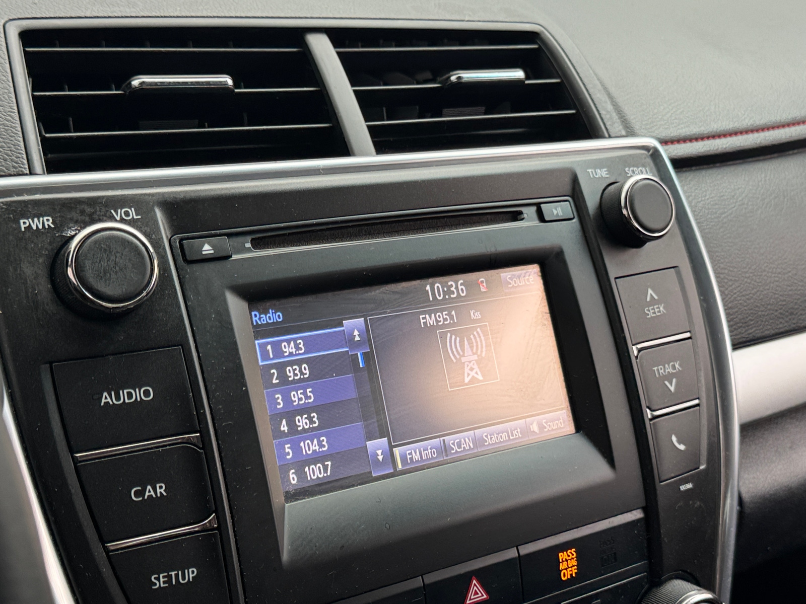 Thumbnail: 2015 Toyota Camry - 4