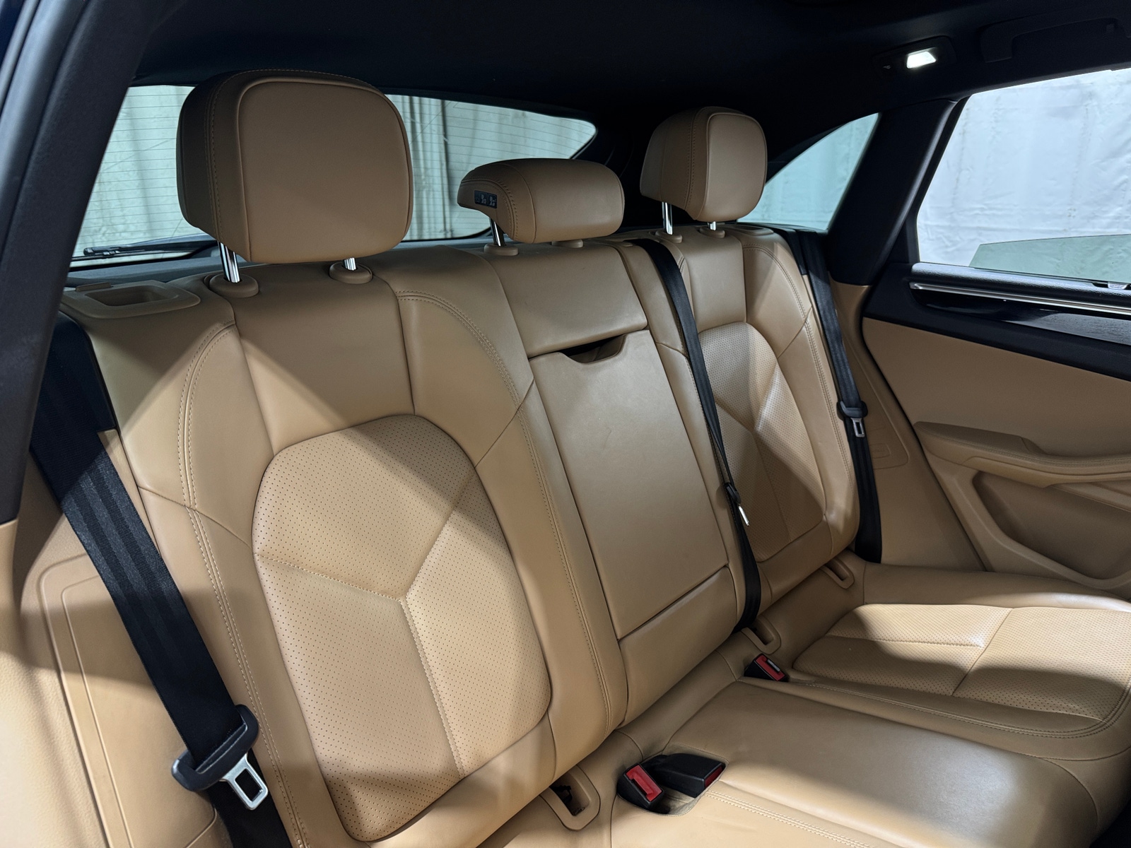 Thumbnail: 2017 Porsche Macan - 5