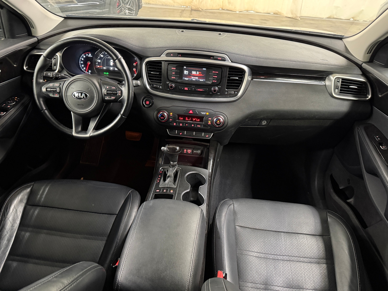 Thumbnail: 2016 Kia Sorento - 2