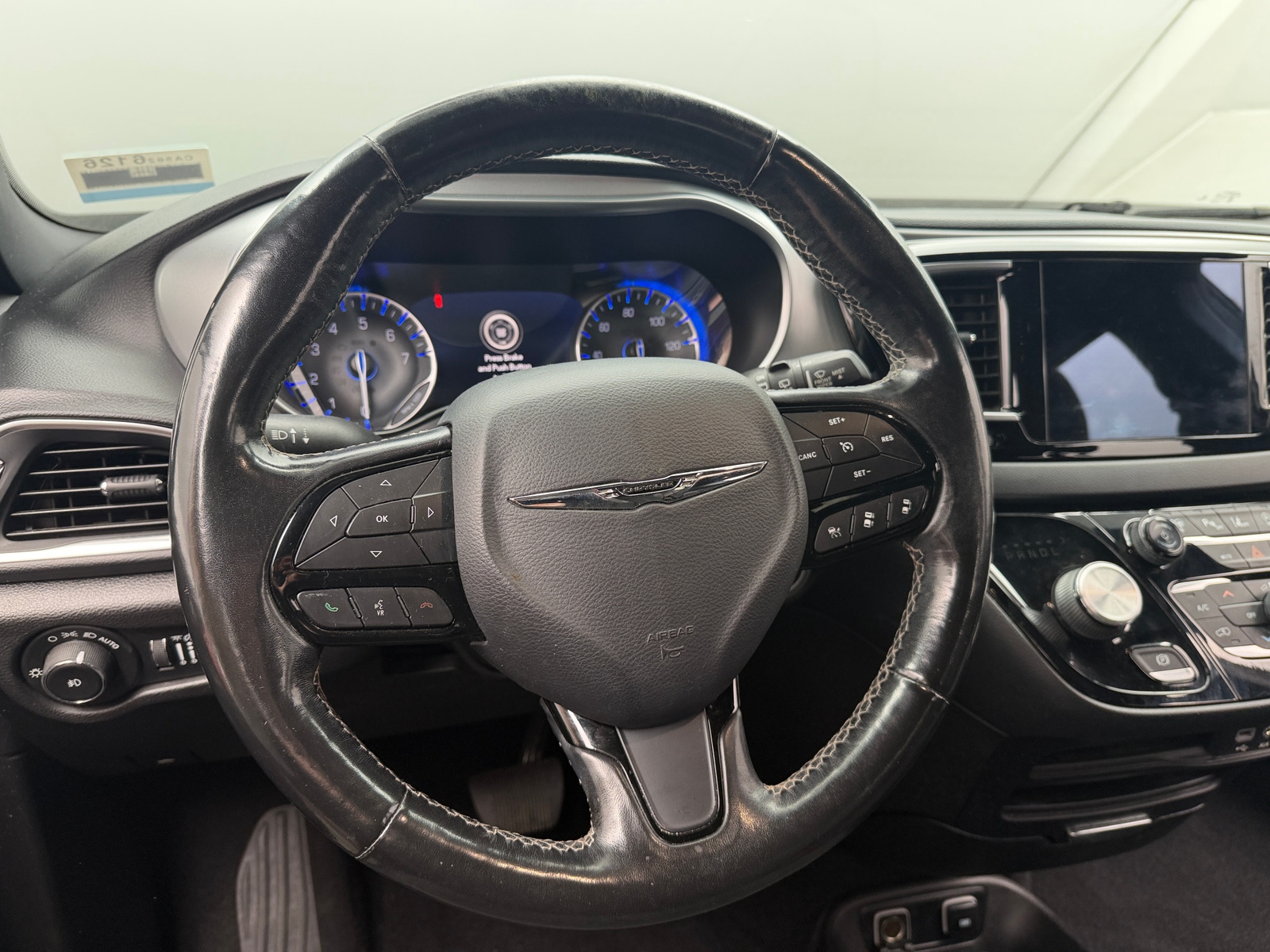 Thumbnail: 2019 Chrysler Pacifica - 5