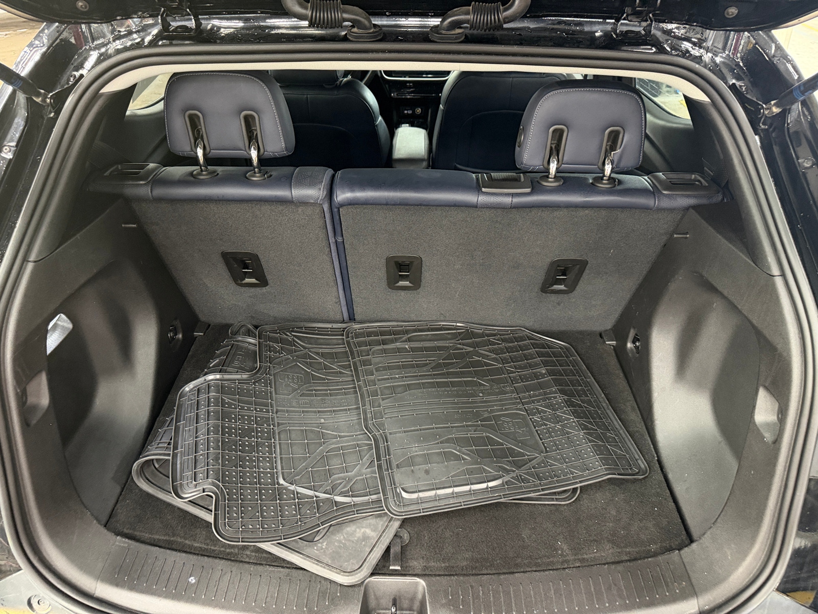 Thumbnail: 2023 Chevrolet Bolt EUV - 6