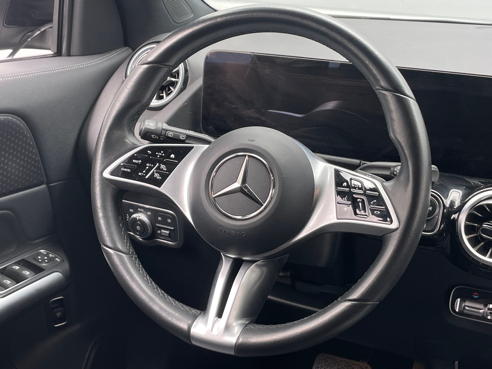 Thumbnail: 2025 Mercedes-Benz GLA - 4