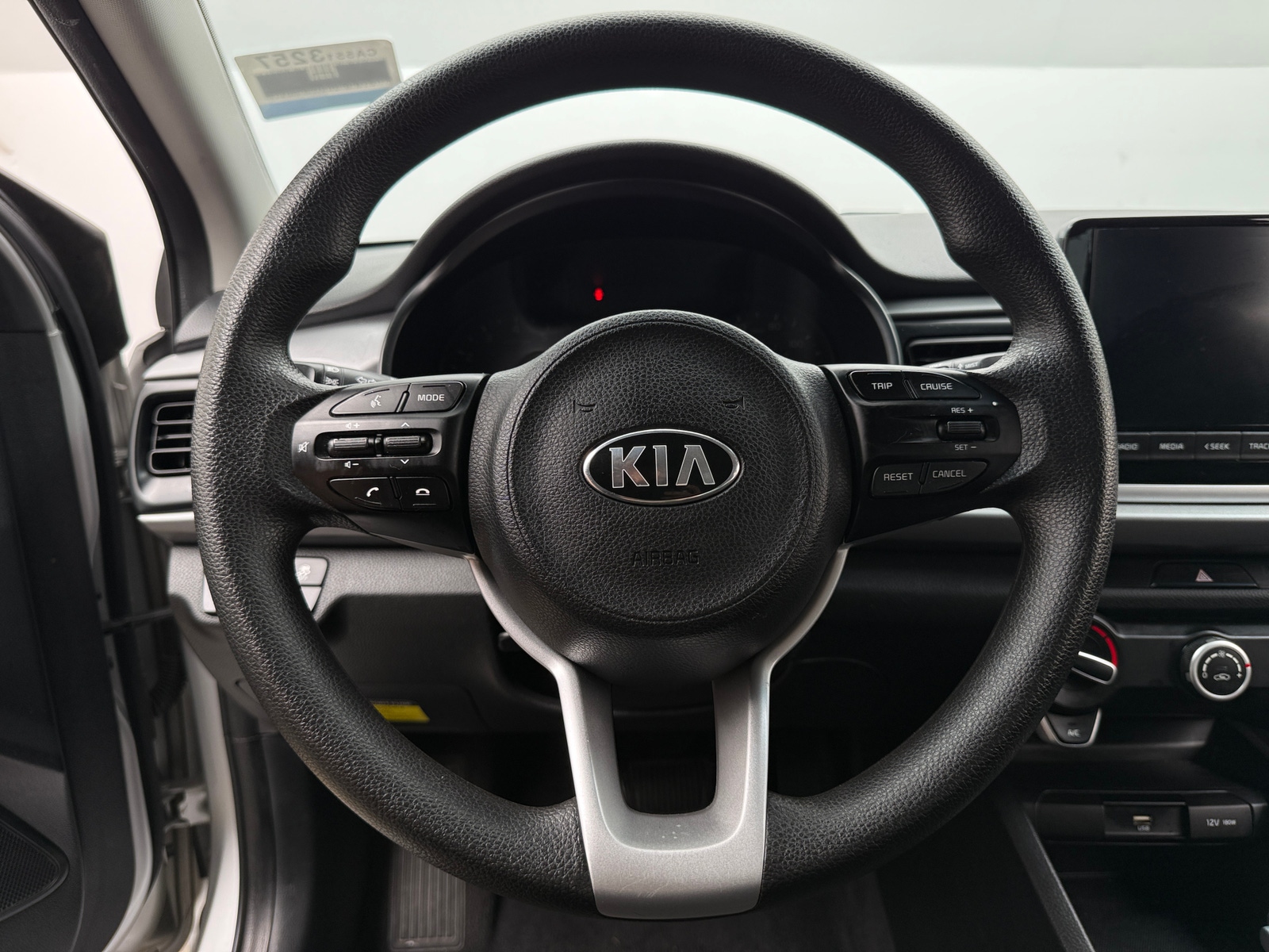 Thumbnail: 2021 Kia Rio - 5