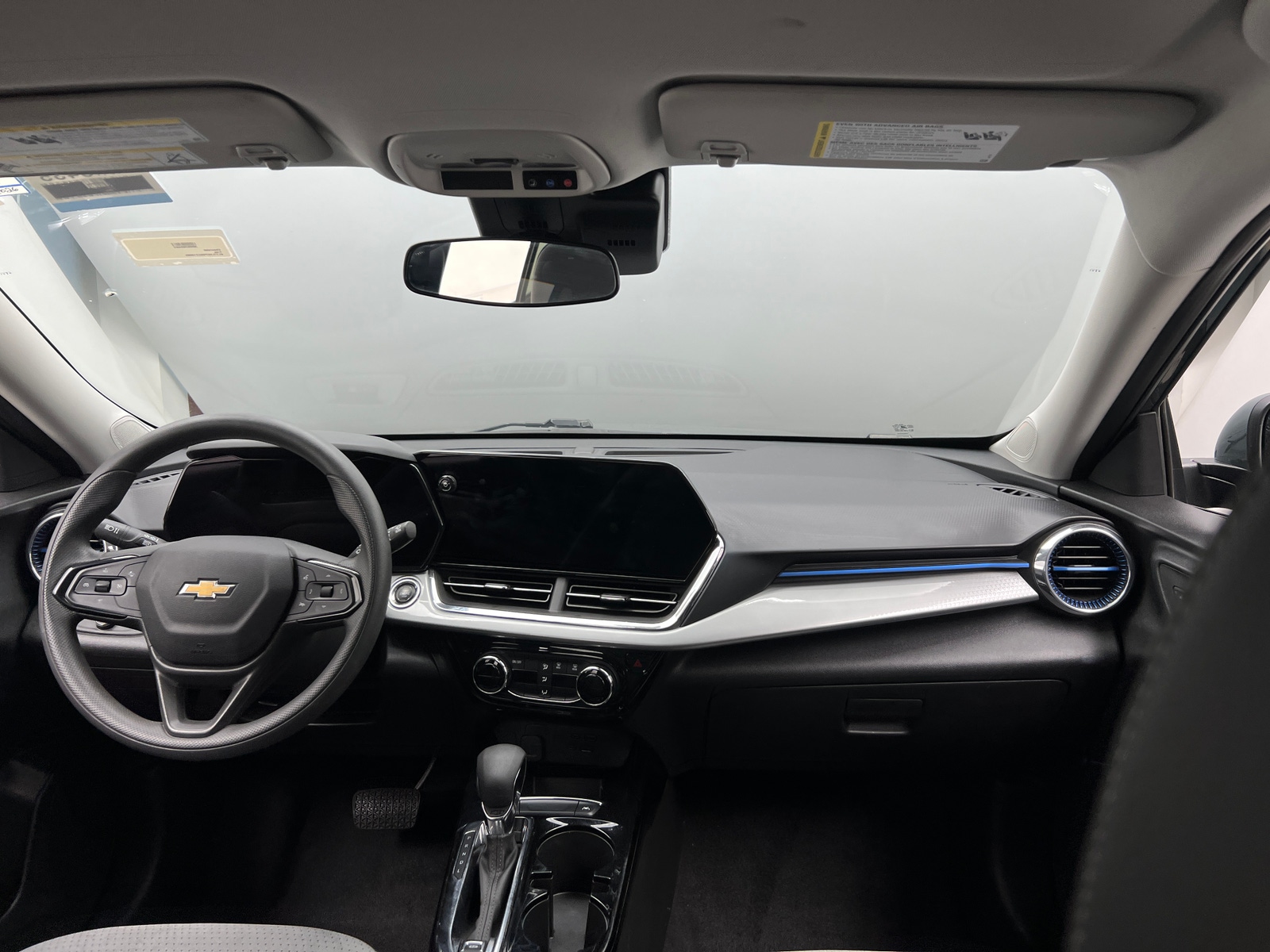 Thumbnail: 2025 Chevrolet Trax - 2