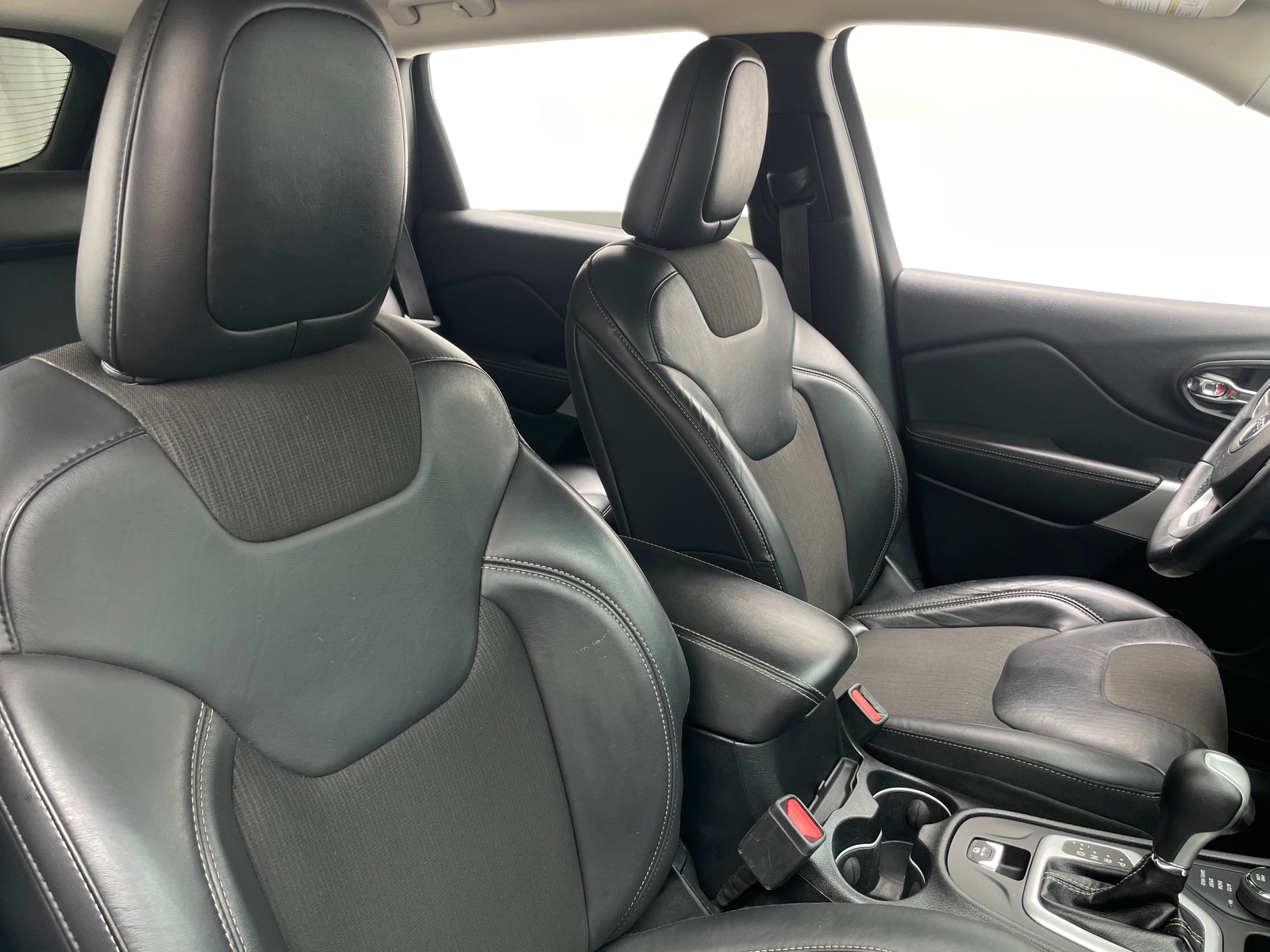 Thumbnail: 2018 Jeep Cherokee - 2
