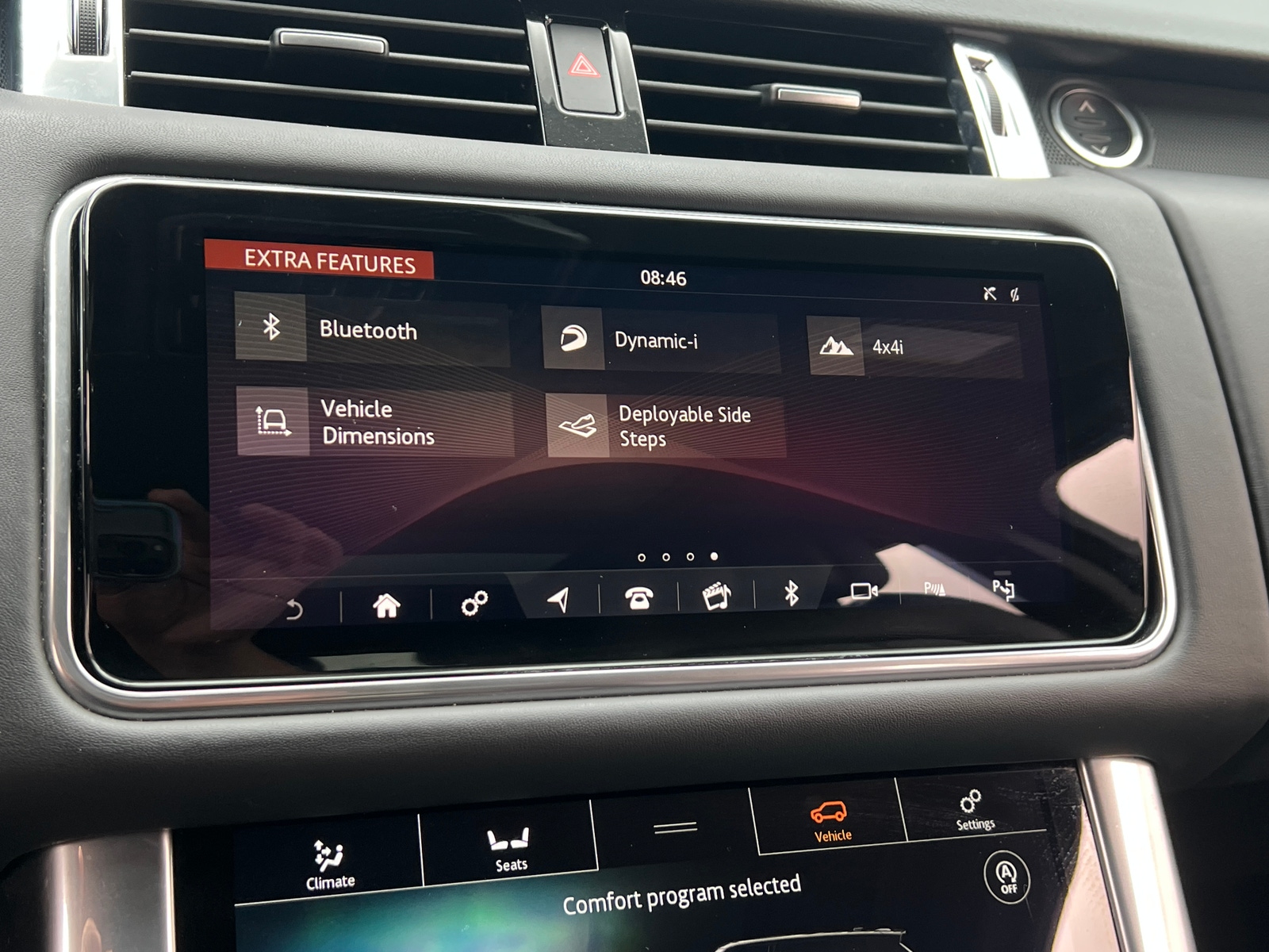 Thumbnail: 2022 Land Rover Range Rover Sport - 3